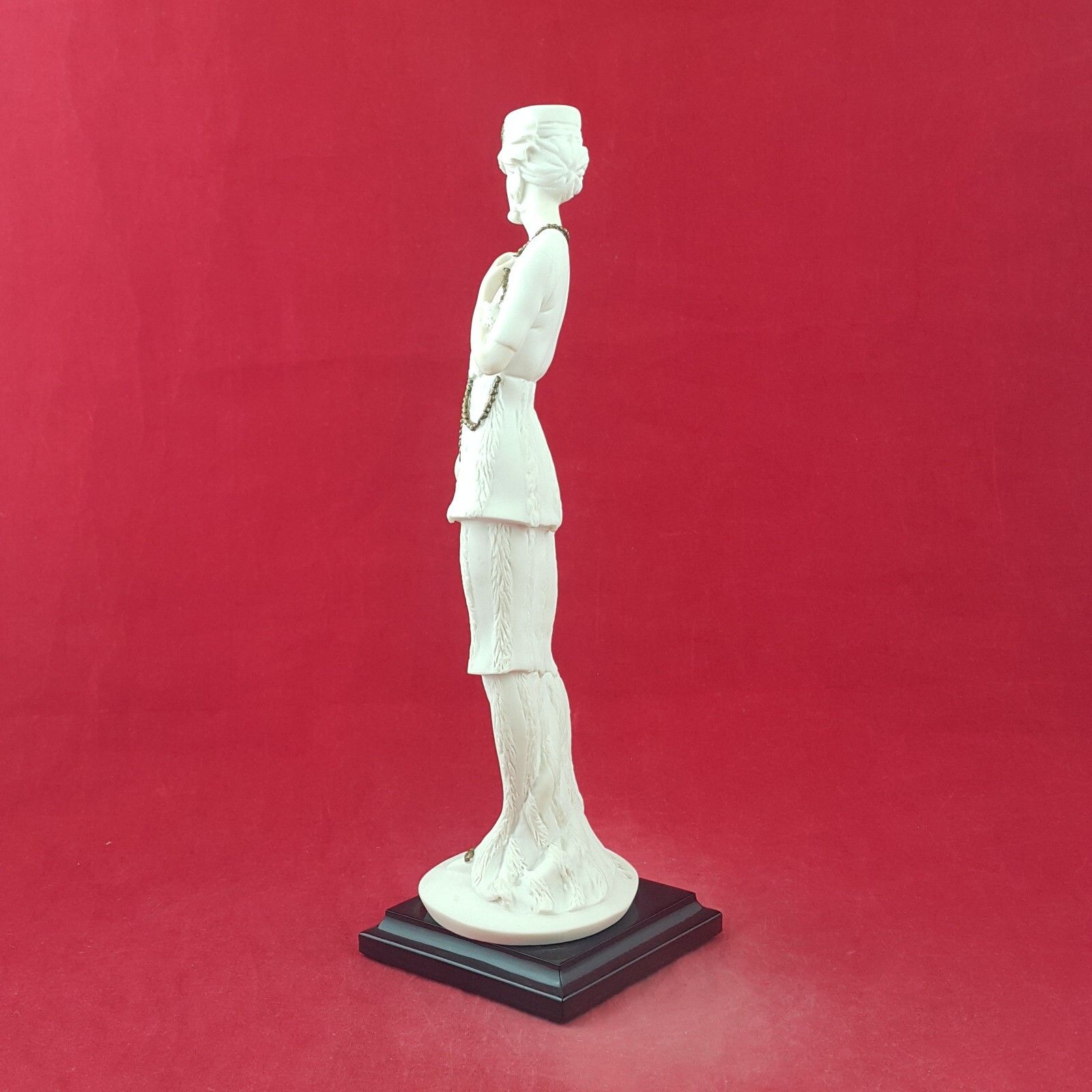 Giuseppe Armani Figuirne Lady With Chain Statue Florence 8716 O/A photo vinterior