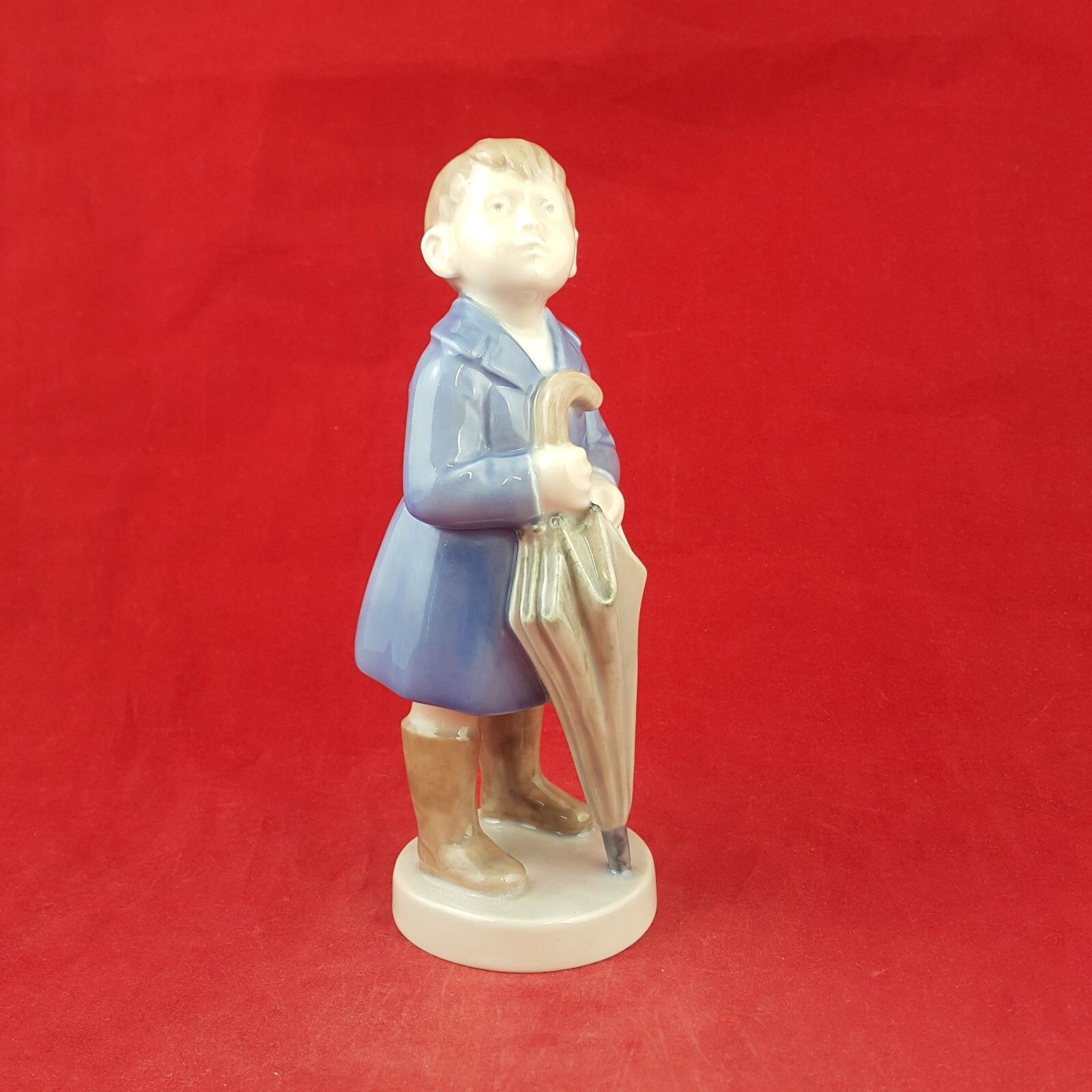 Royal Copenhagen Monthly Figurine 4526 Boy With Umbrella April 7537 Rch photo furniture