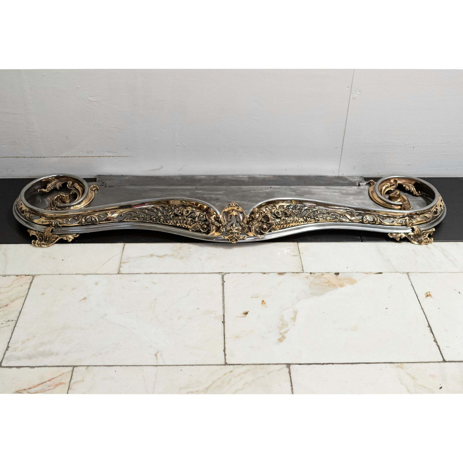 1200.0 Antique Serpentine Rococo Fireplace Fender photo