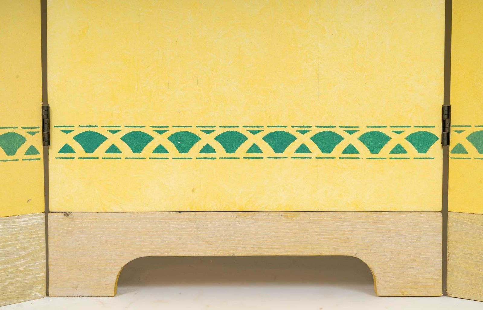 Painted Wooden Folding Screen, 5 Panels, 20th Century. photo 1439.0