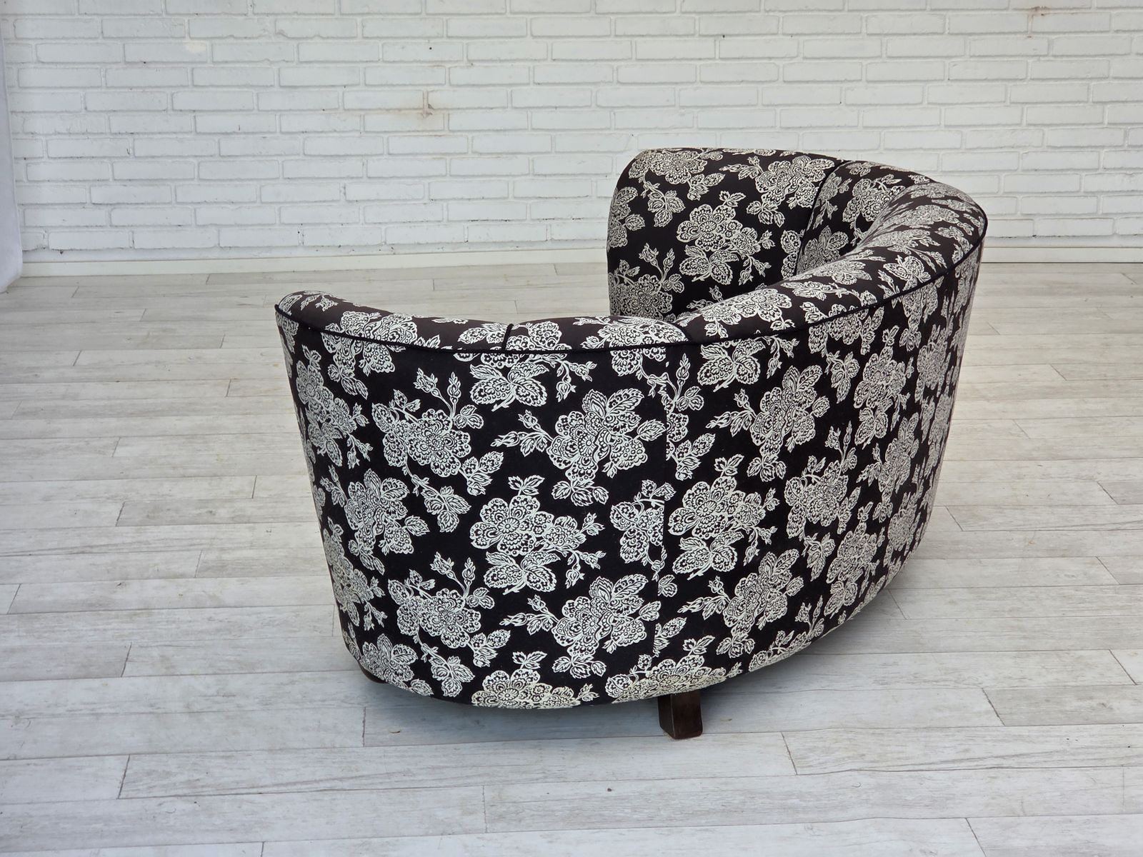 1960s, Danish 2 Seater "Banan" Sofa, Black White Fabric, Beech Wood. photo vintage