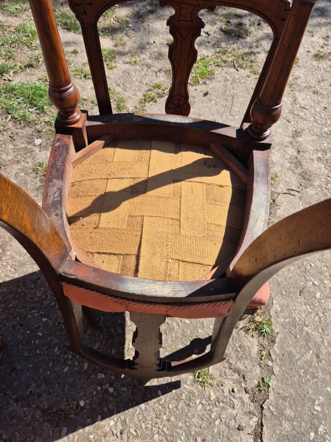 photo vintage Gorgeous Pair Of Oak Framed Antique Dining/Bedroom/Occasional Chairs