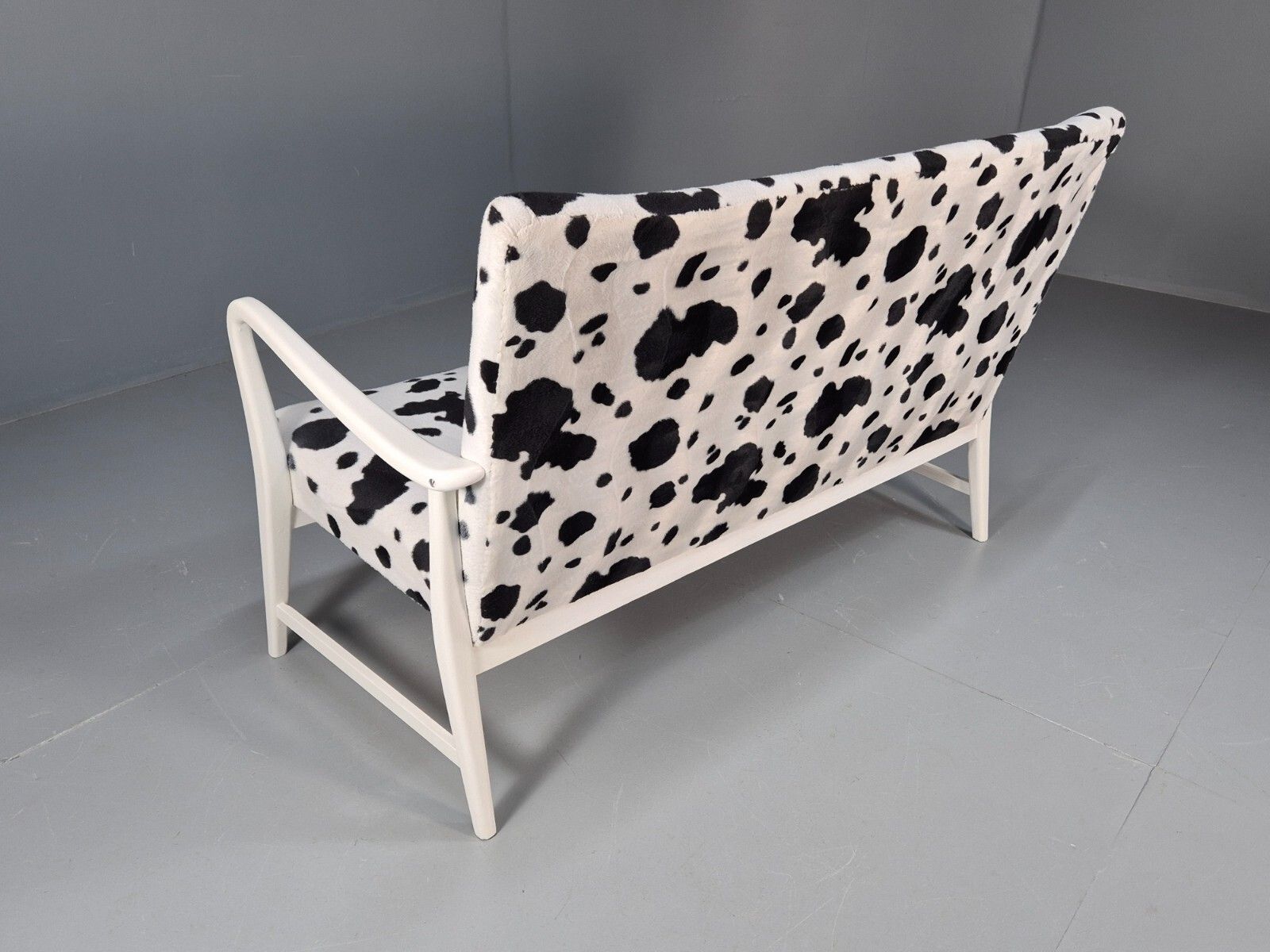photo vintage Vintage Danish Mid Century Sofa Cow Print Retro 1950s Mcm Eb9393 M2ss