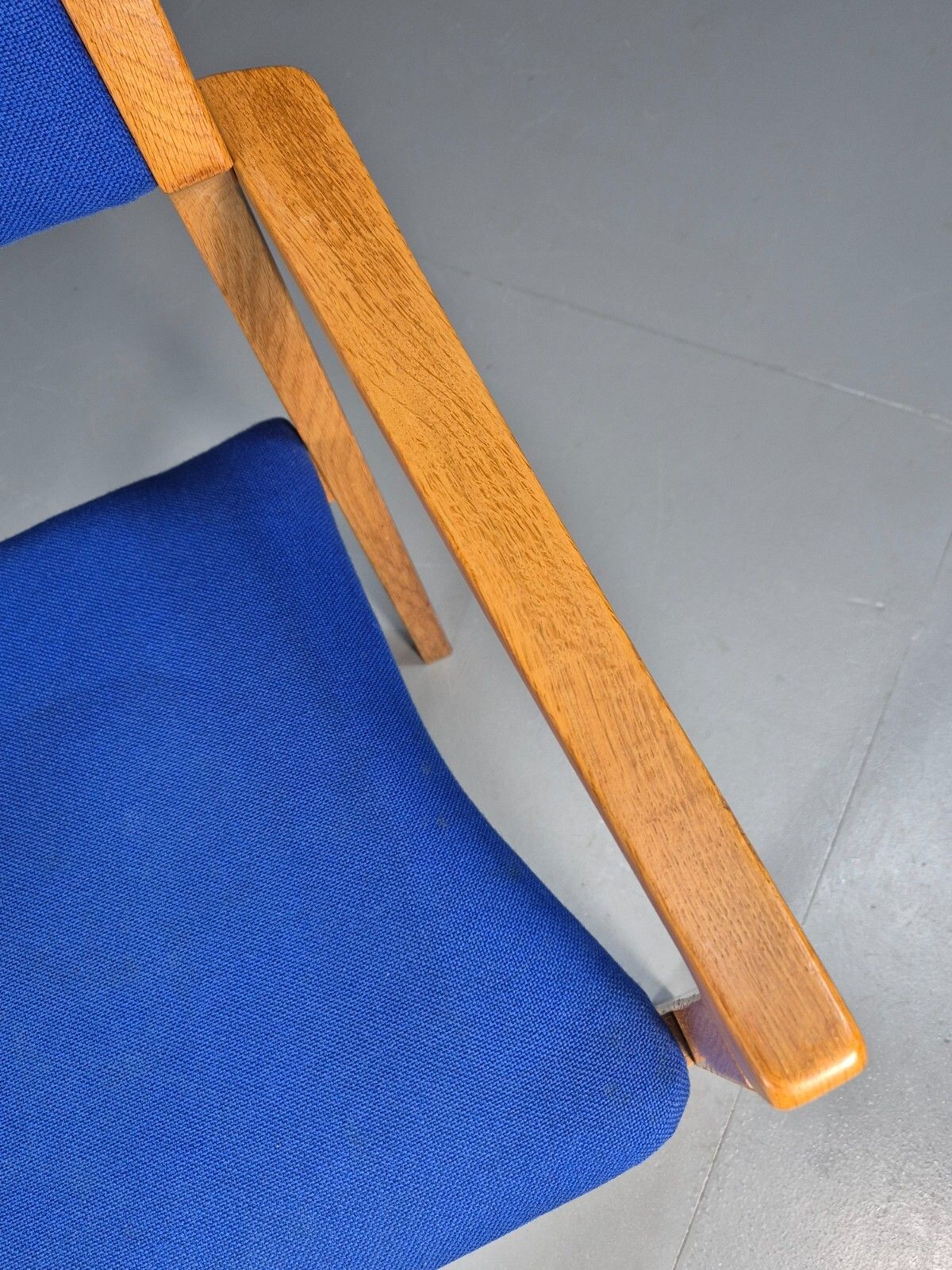 Vintage Danish Mid Century Armchair, Blue Cloth, Oak Frame 1970s Mcm Eb9381 Mdin photo Furniture