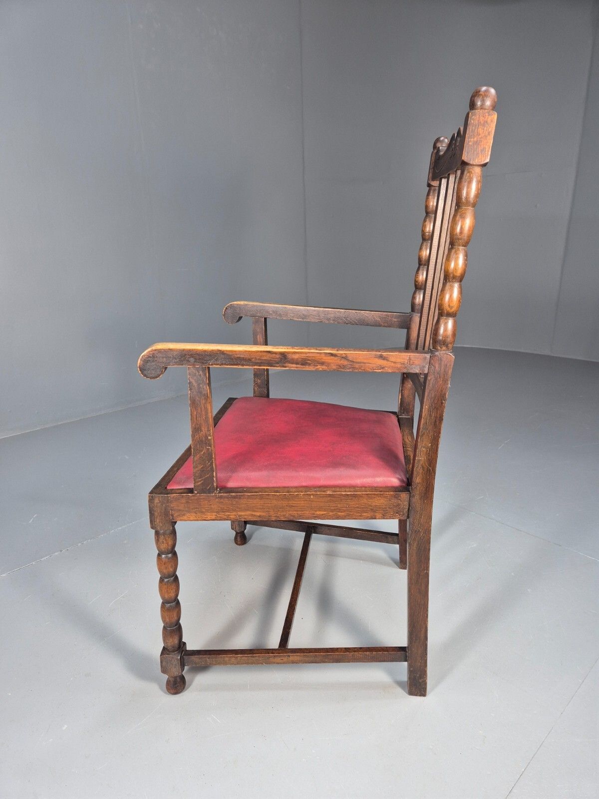 photo furniture Vintage Elbow Chair Red Vinyl Oak Frame 1920s Antique Eb9134 Vdin