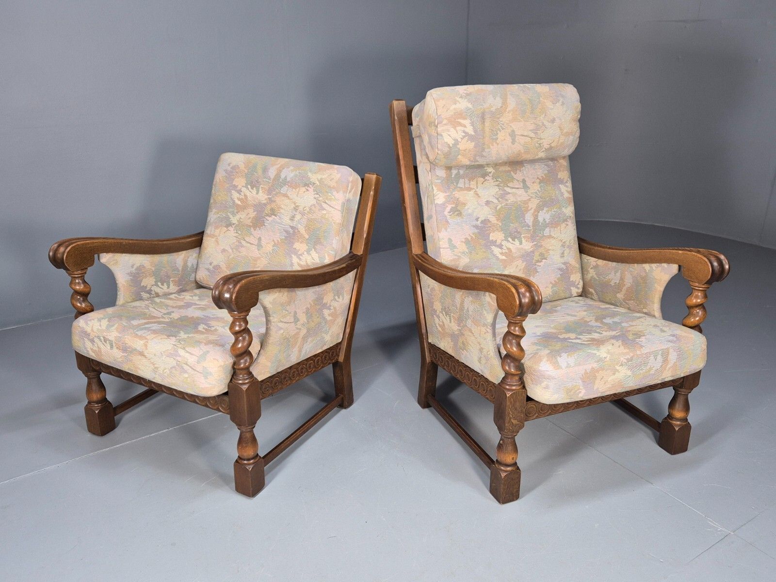 2 Vintage Danish Lounge Chairs Floral Beige Cotton Oak Frame Baroque Eb8952 Vclo