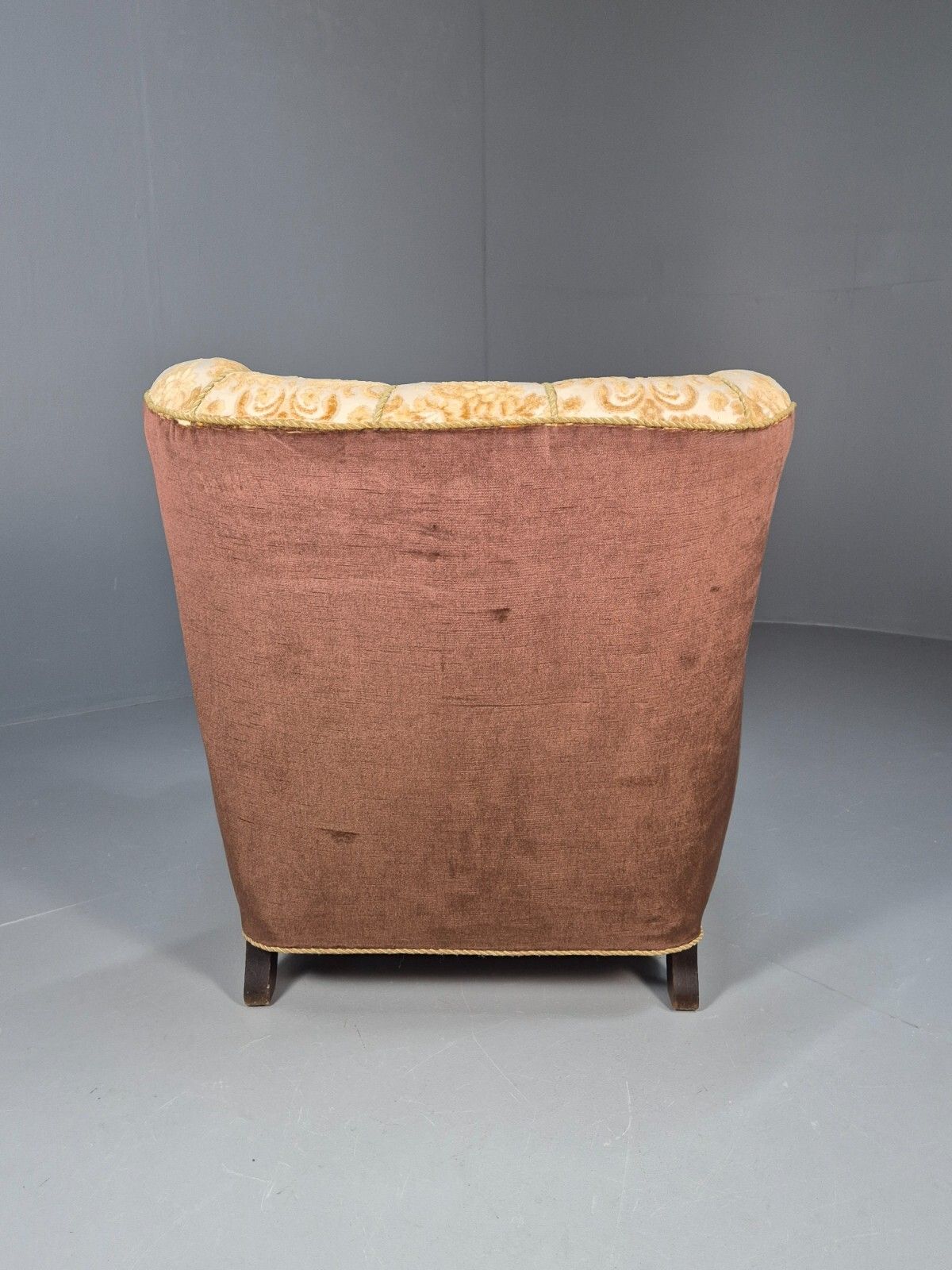 photo vinterior Vintage Danish Lounge Chair Oranges And Browns Carved Wood 1950s  Eb8931 Vclo