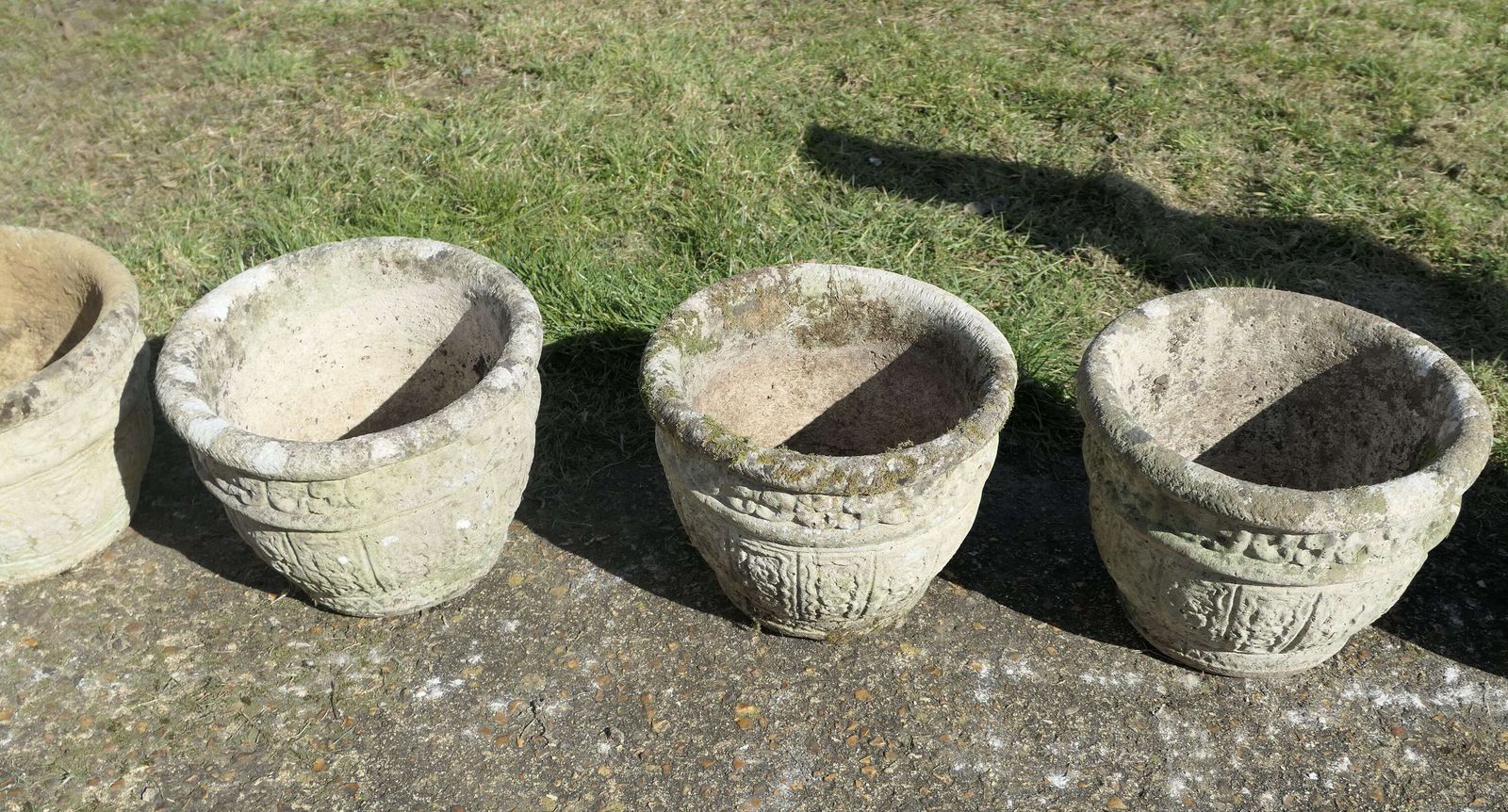 A Set Of 5 Studio Stonehouse Cotswold Planters photo vinterior