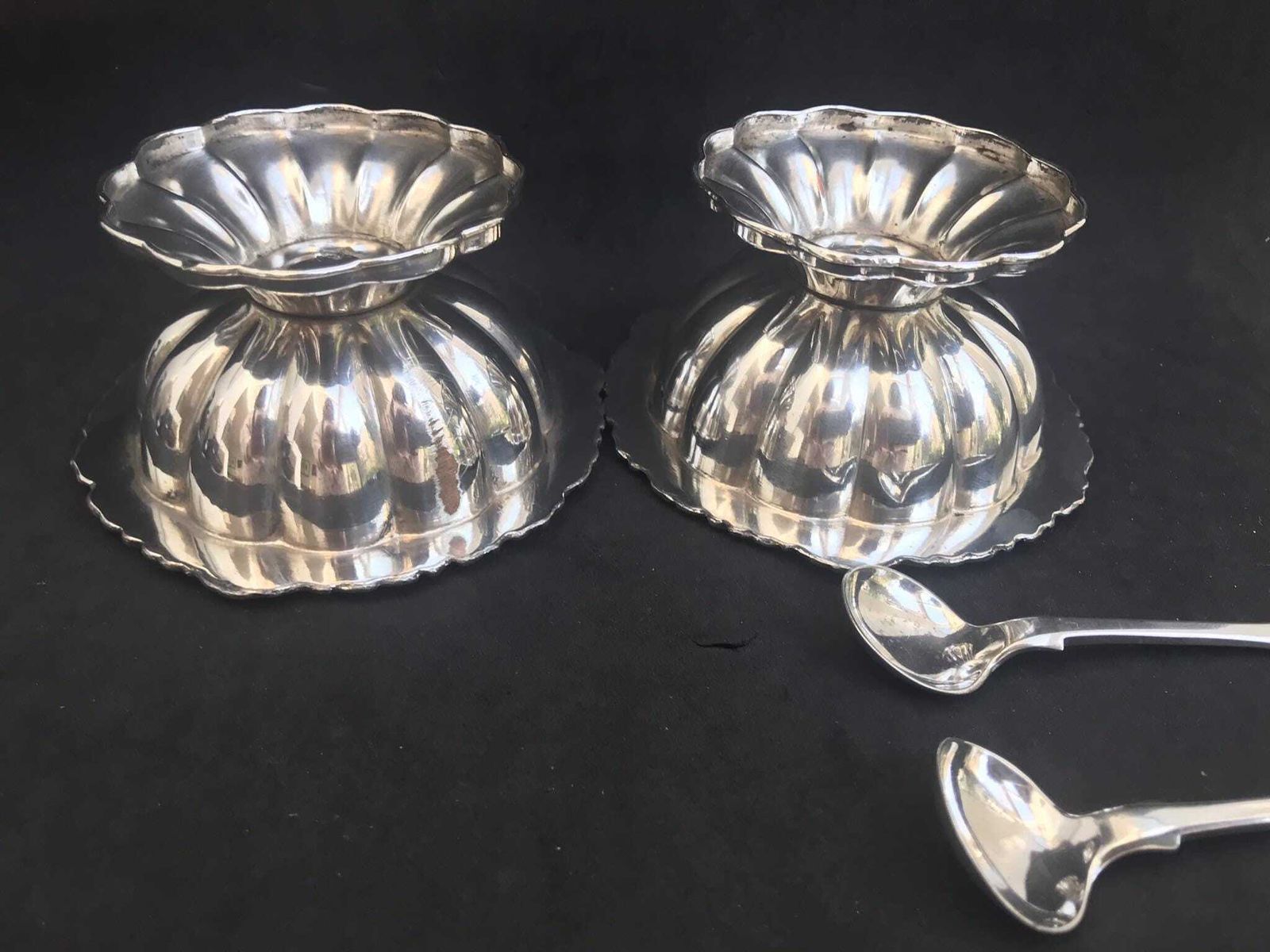 photo furniture Paar Zoutvaatjes – Georgische Zoutschalen, Verzilverd Met Goudwassing, Brits, Ca. 1820