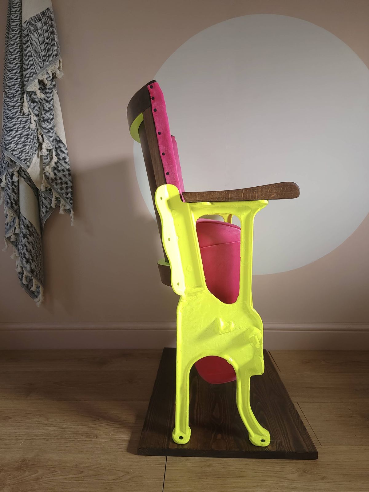 Furniture Neon Pink And Yellow Single Vintage Cinema Seat photo