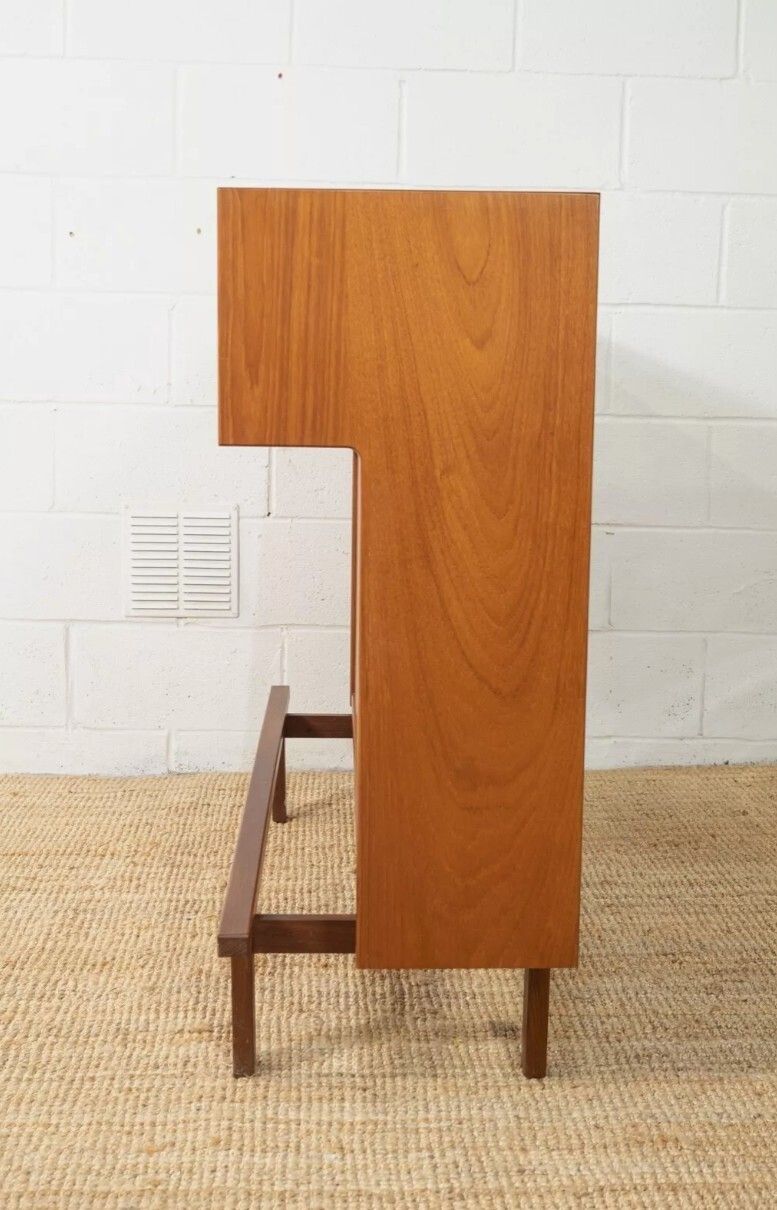Vintage Mid Century Turnidge London Home Bar photo 495.0
