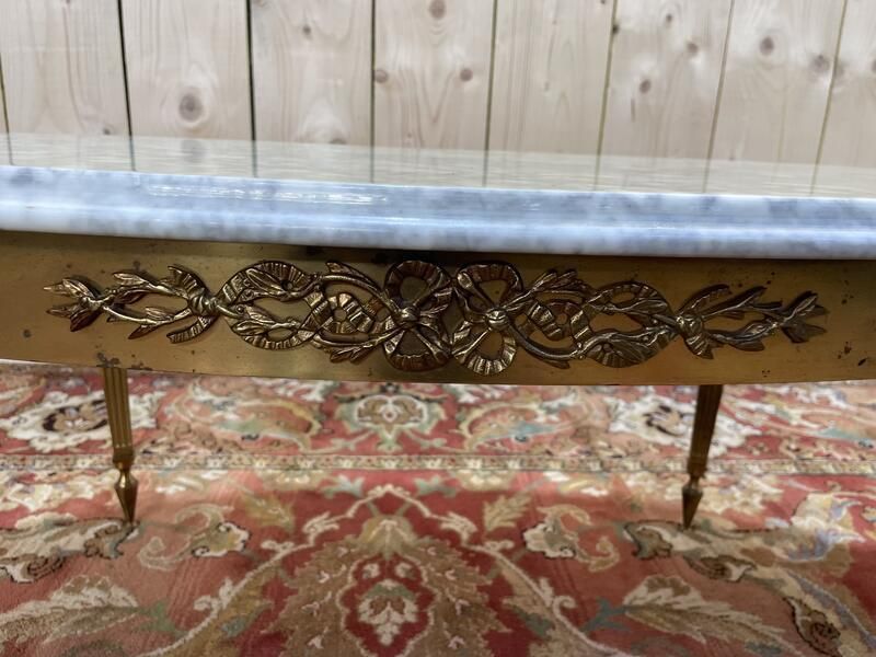 Table Basse Ovale De Style Louis Xvien Laiton Et Marbre photo furniture