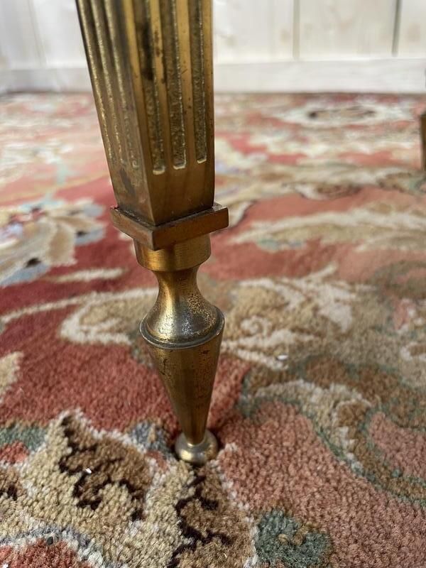 Table Basse Ovale De Style Louis Xvien Laiton Et Marbre photo 900.0