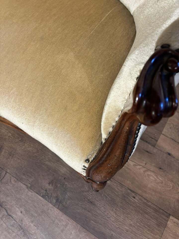 photo furniture Victorian Mahogany Framed Sofa