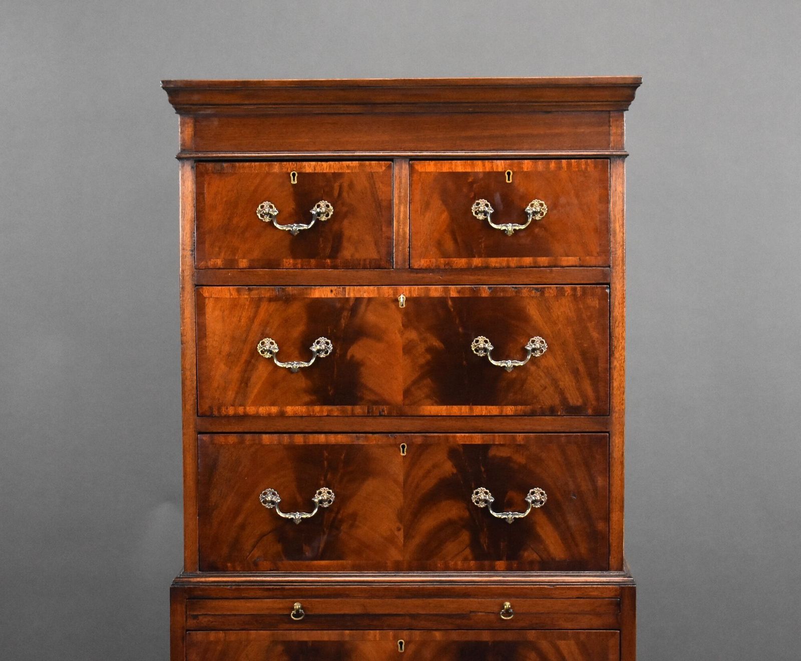 Antique Flame Mahogany Chest On Chest photo vinterior