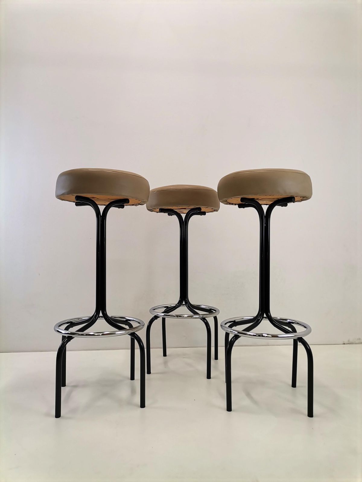 photo furniture Set Of 3 Mid Century Modern Bar Stools / Mid Century Leather And Metal Bar Stool Set / 80s Yugoslavia