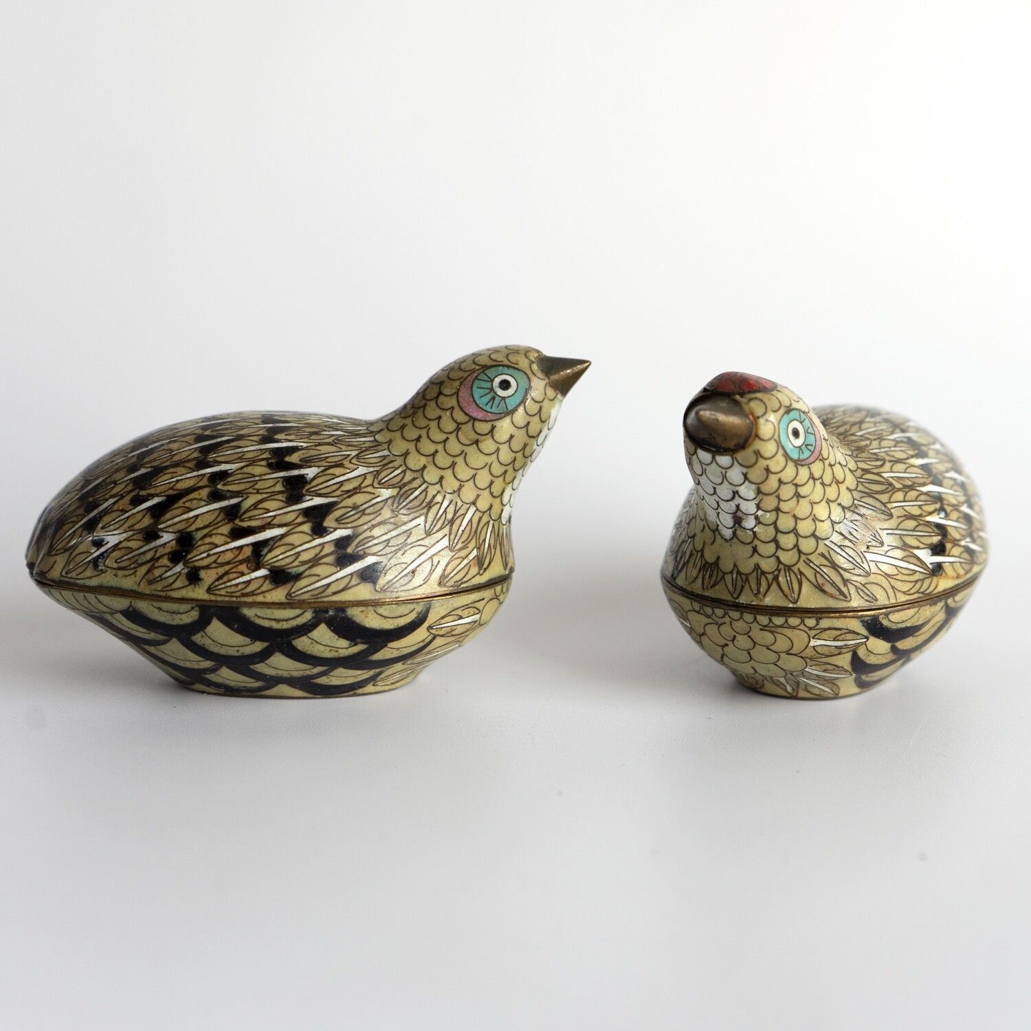 photo furniture Pair Of Antique Chinese Cloisonne Quail Boxes, Qing Dynasty, Late 19th Century