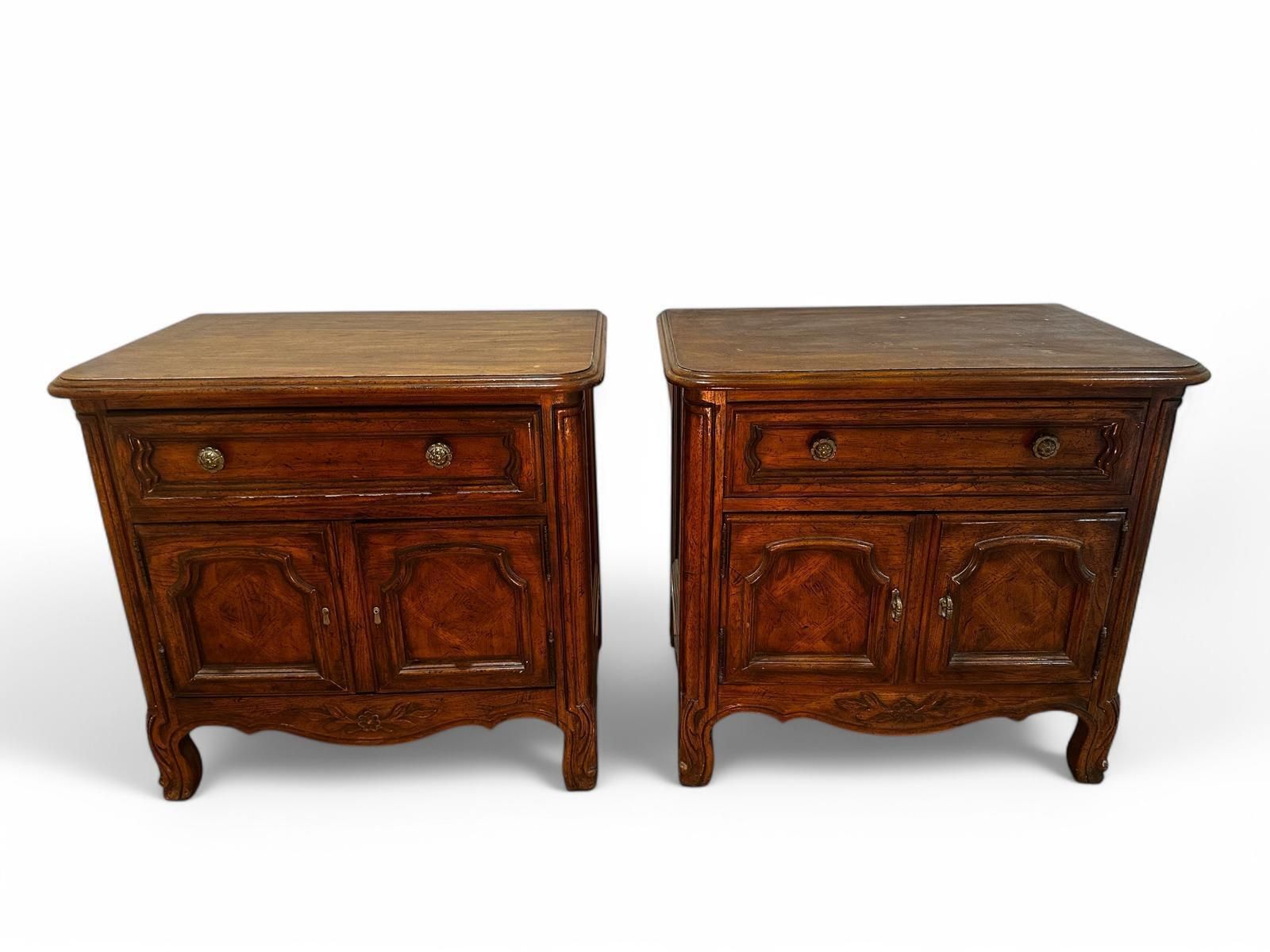 Vintage Drexel Heritage Nightstand Set – French Provincial Style (X2) photo vinterior
