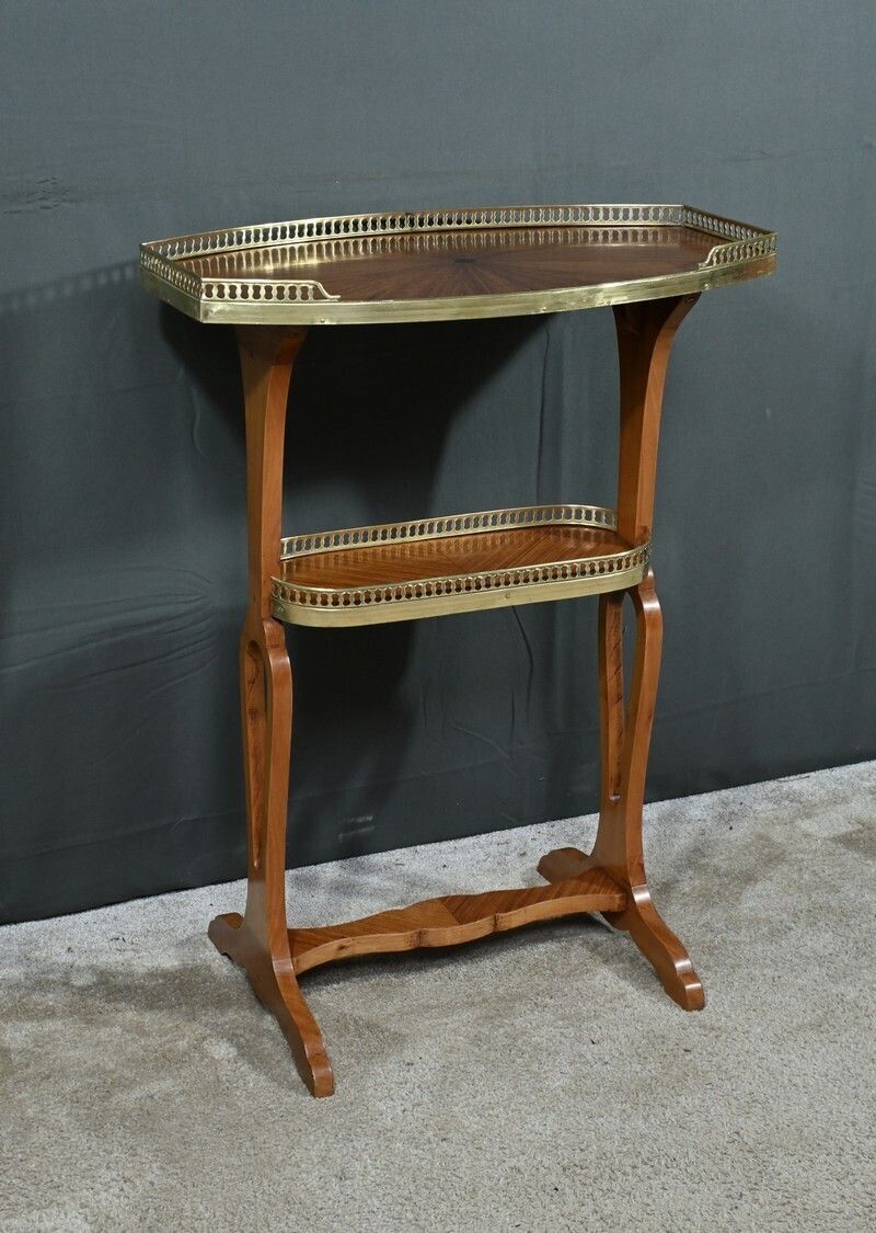 Louis XVI Style Mahogany Veneer Coffee Table – Late 19th Century