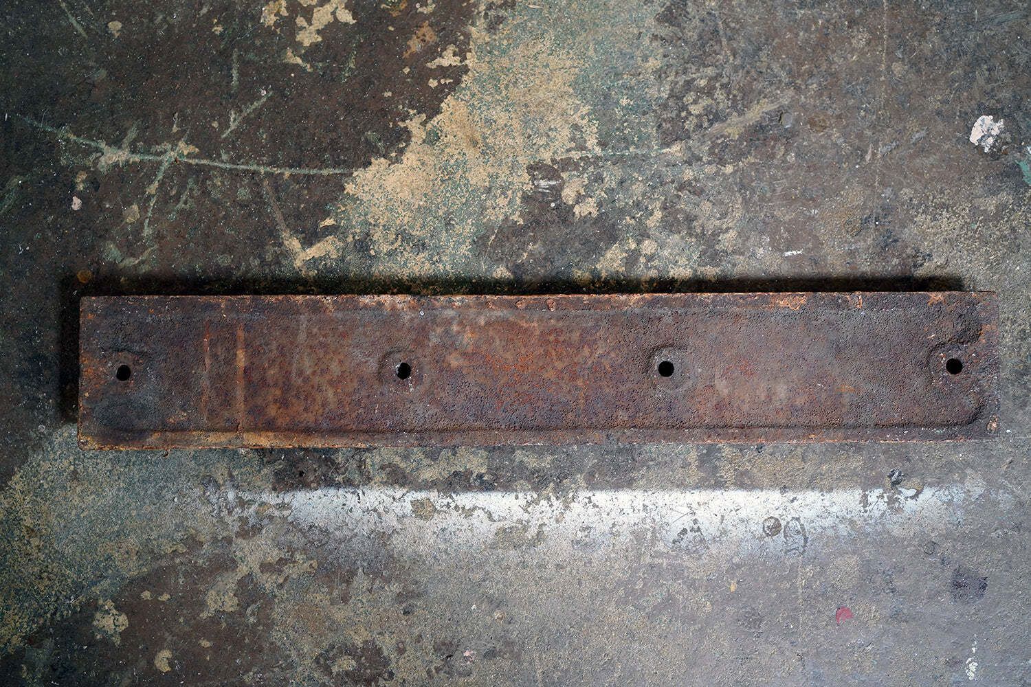 Home Decor An Early 20thc London & Southwestern Railway Painted Cast Iron Sign; ‘Shut This Gate’ photo