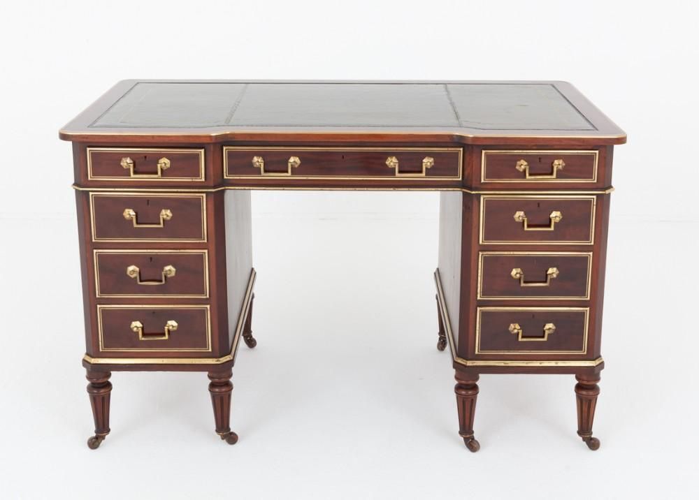Victorian Pedestal Desk Mahogany 1870 photo vinterior
