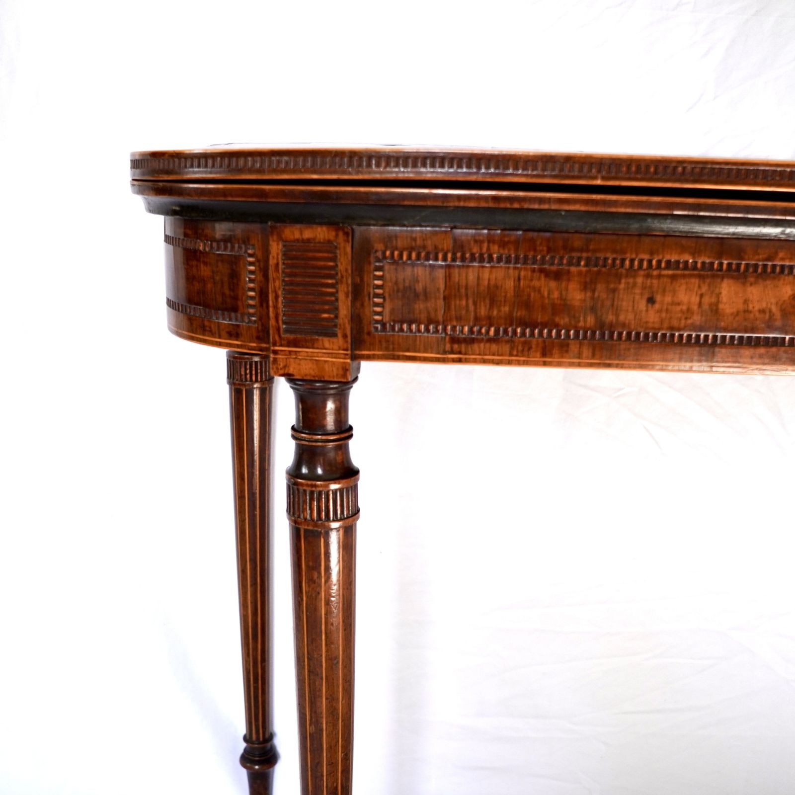 photo furniture Regency Rosewood And Burr Yew Crossbanded Card Table