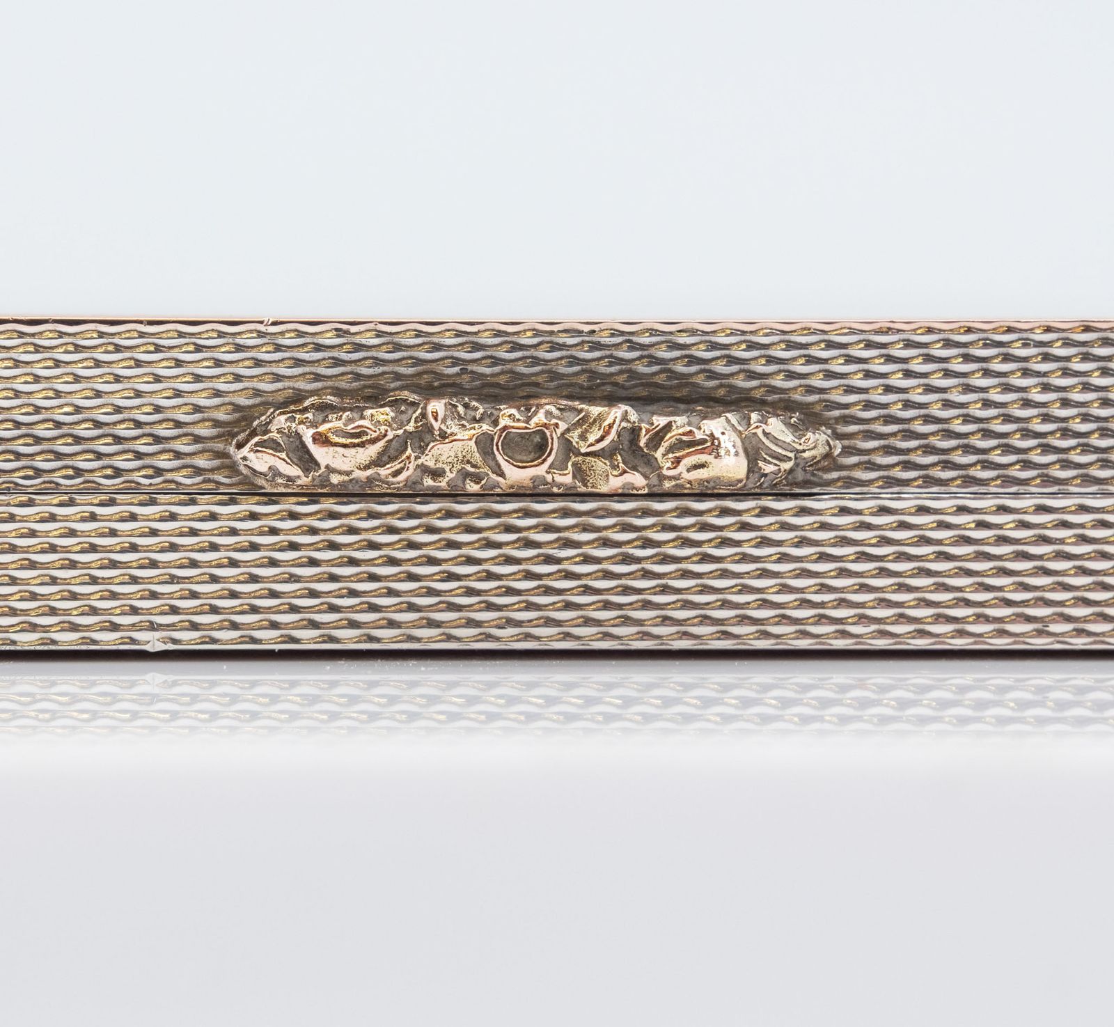 Elizabeth II Sterling Silver & Rose Gold Compact By Garrard And Co Hallmarked 1956 Mid Century photo 545.0