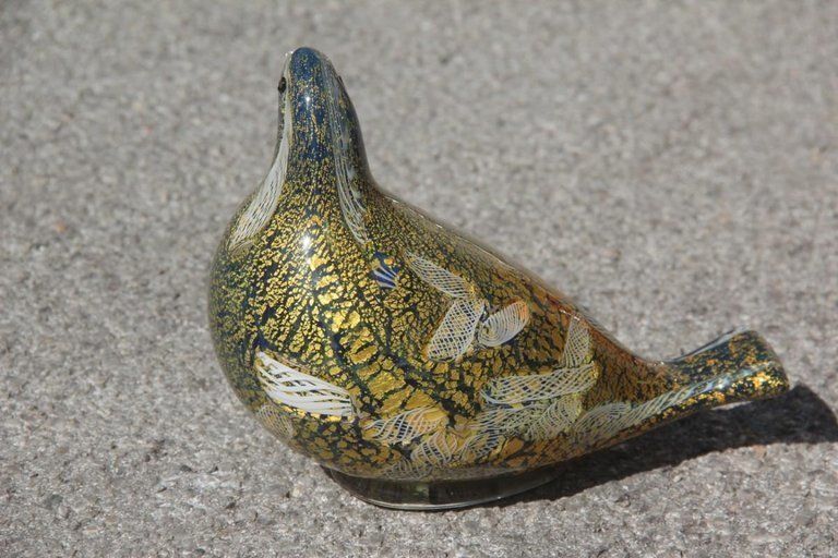 Pigeon Murano Art Glass Green Gold White Blue Zanfirico Avem Design 1960s photo vinterior