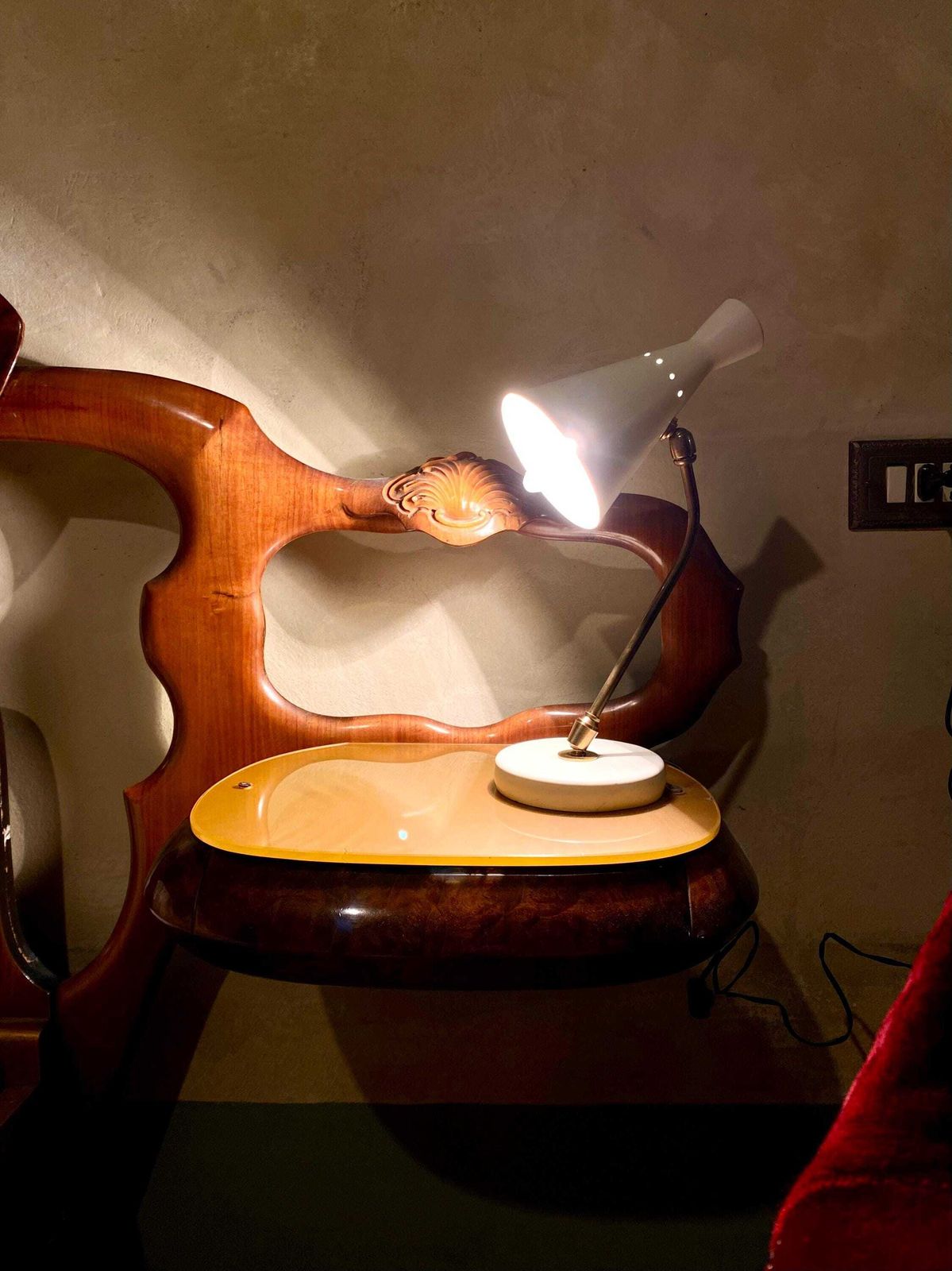 photo furniture Bianca, Mid Century Diablo Stilnovo Table Lamp, Italy, 1950s
