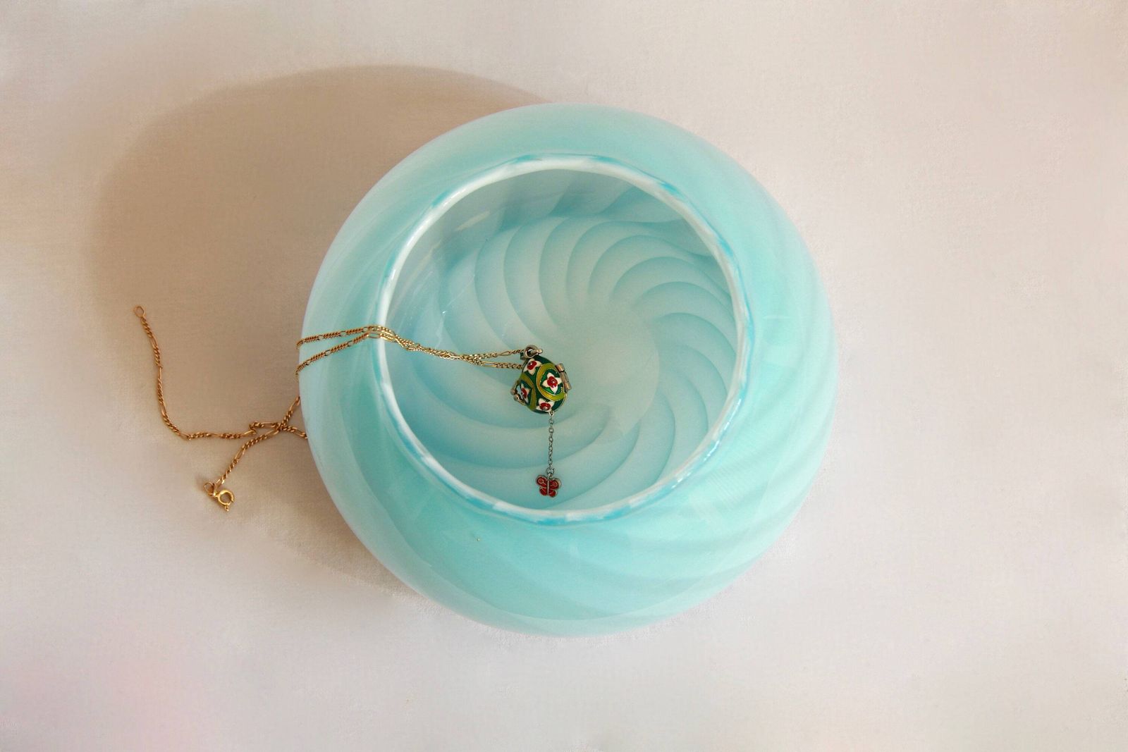 photo furniture Mello, Vintage Swirl Murano Glass Catchall, Italy, 1970s