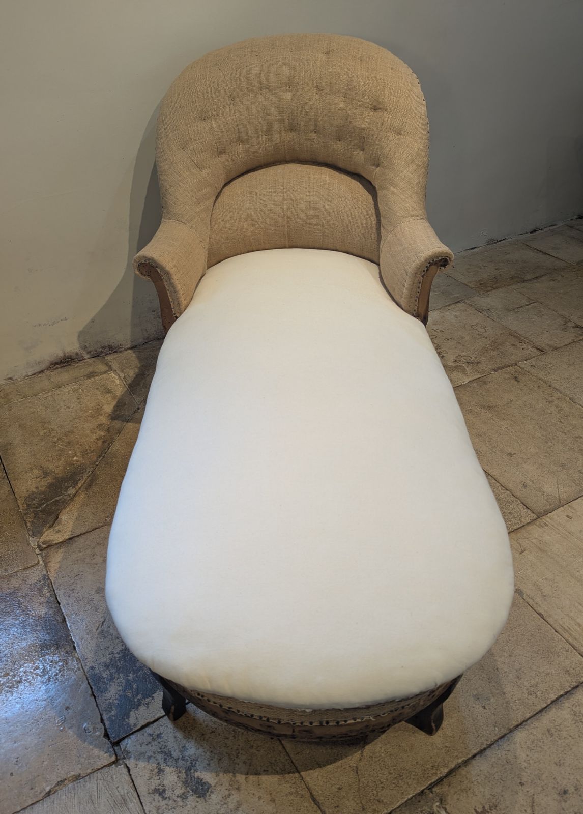 photo furniture 19th Century French Chaise Longue
