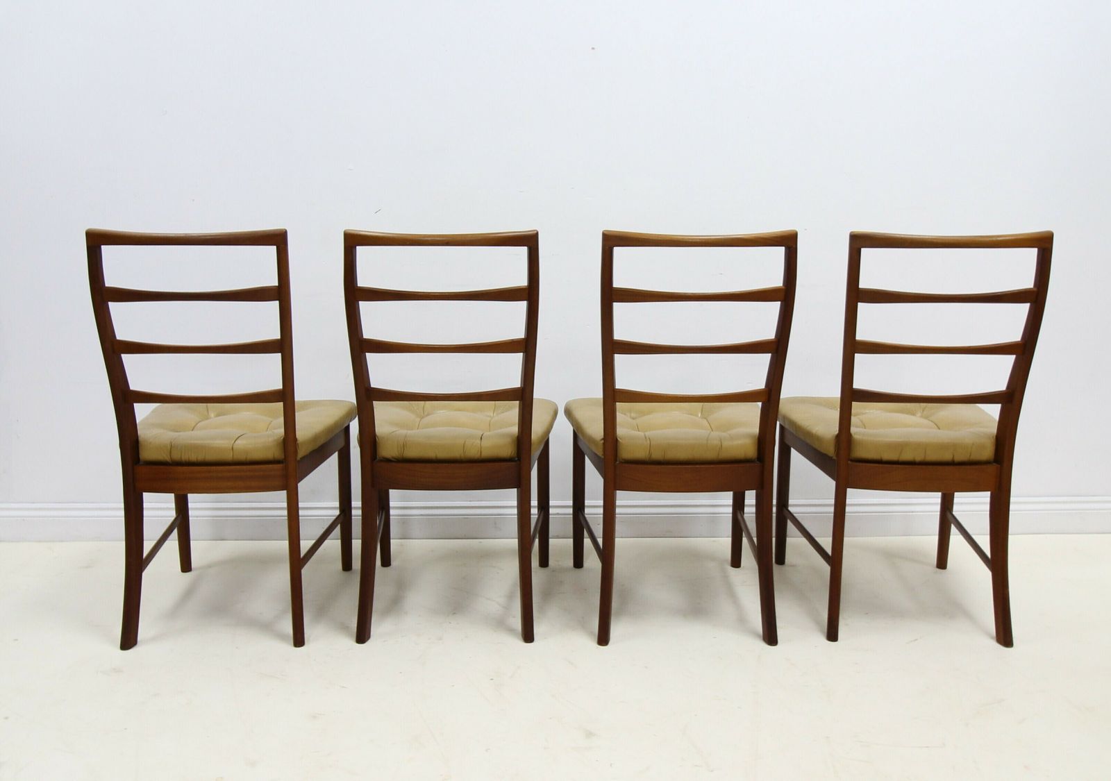 photo vinterior Set Of 4 Vintage McIntosh Dining Chairs   Made In Scotland.