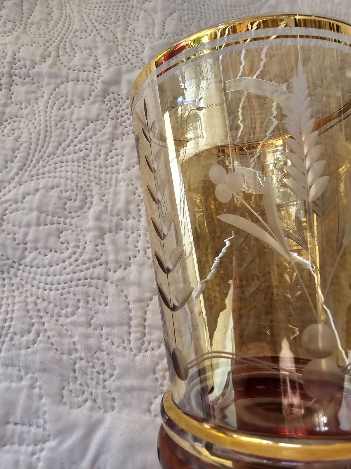 photo for sale 50s Vase With Gold And Burgundy Decor