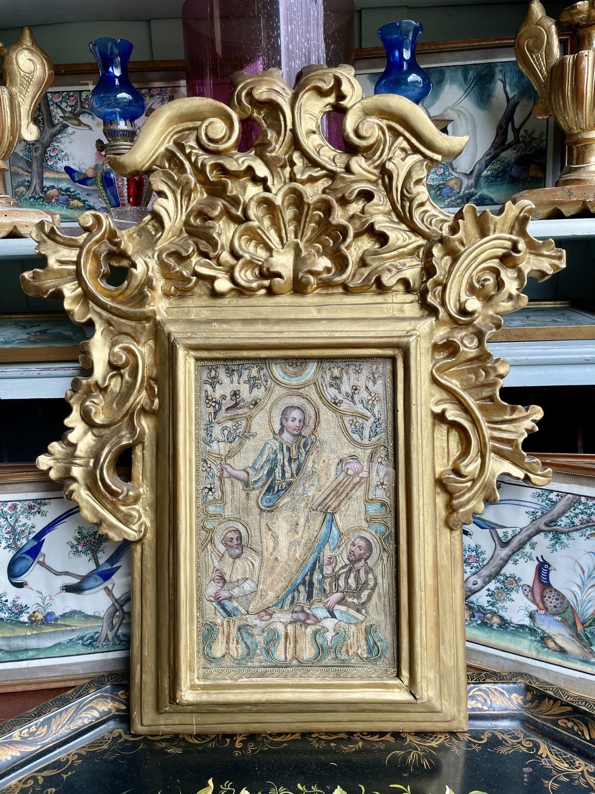 Italian 18th Century Church Icon In Silk Threads And A Water Gilded Frame photo vinterior