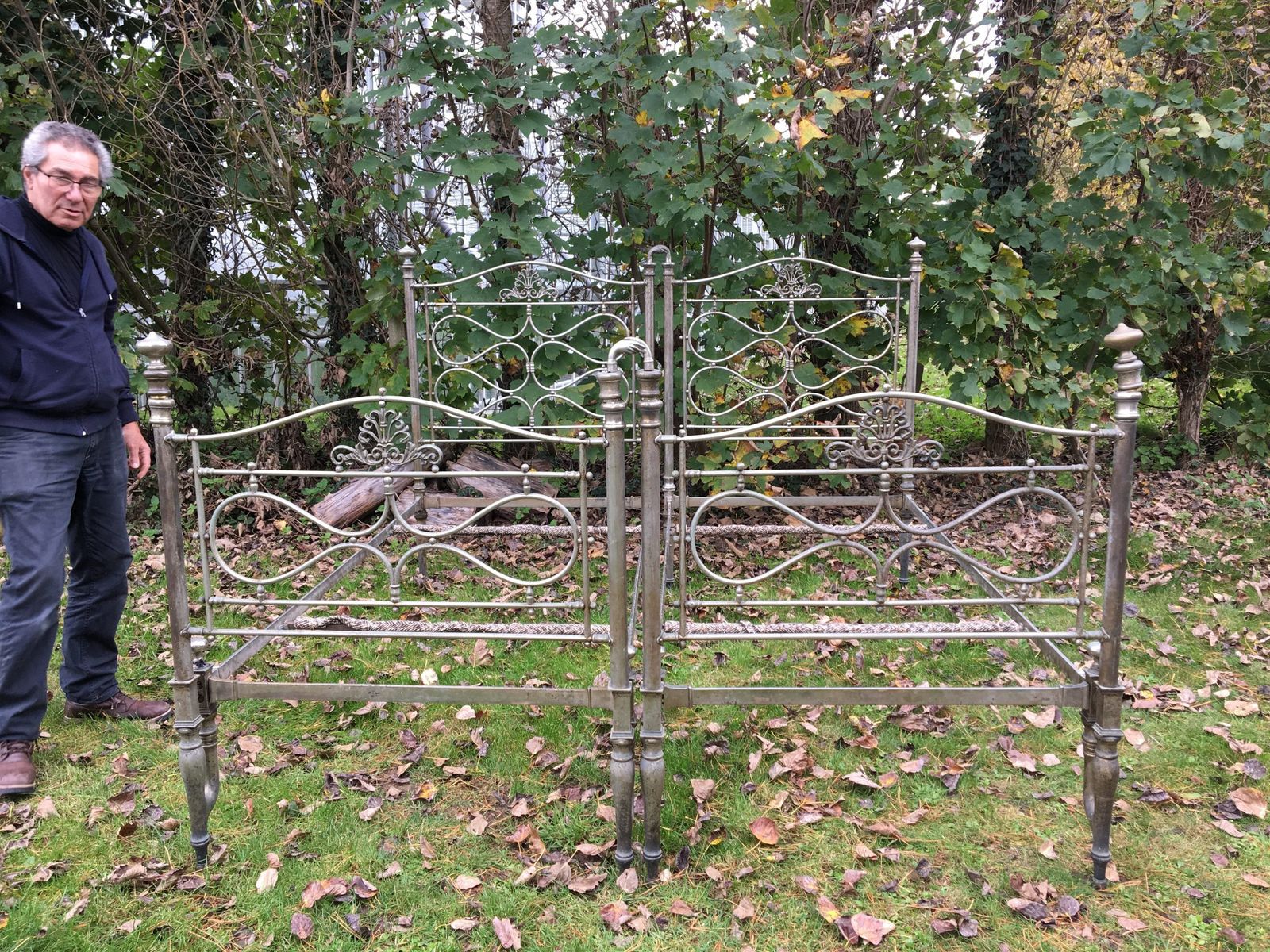 Large Italian Antique Marriage Bed, With Holding Hands photo 800.0