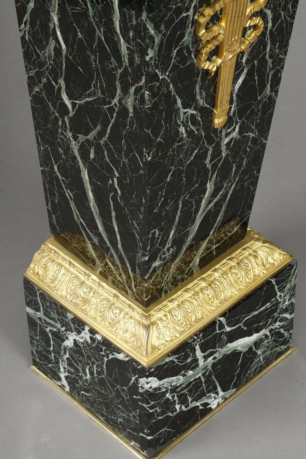 photo for sale Column In Green Marble Veneer And Gilt Bronze Decoration, Empire Style