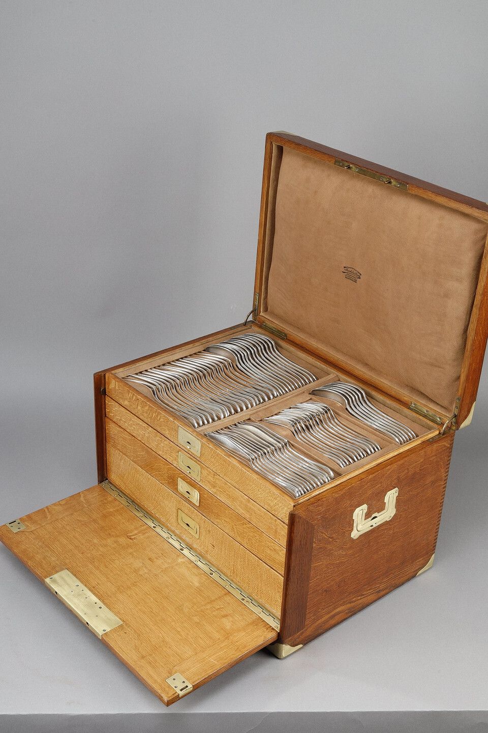 Important Silver And Pear Flatware , In Original Case. Tétard Frères. photo 20239.0