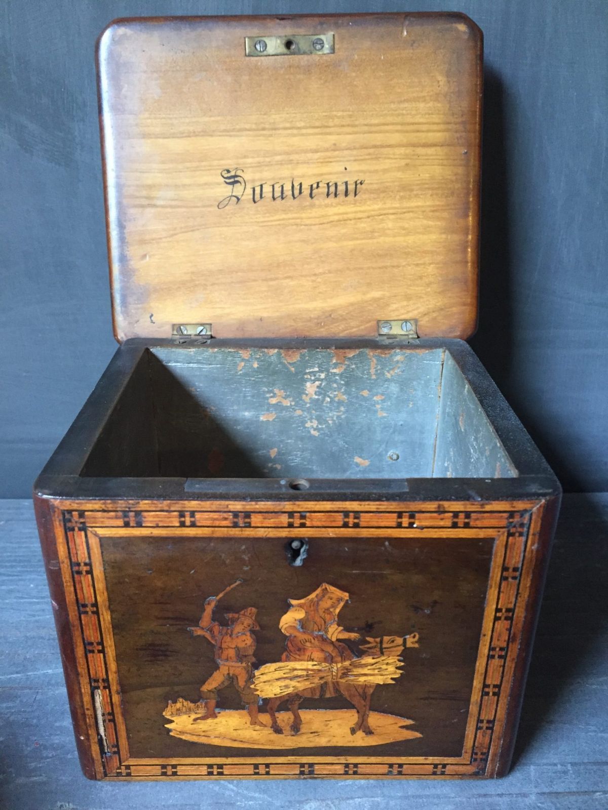 Sorrento Ware Tea Caddy ( Circa 1850) Souvenir Written On The Inside Of The Lid.