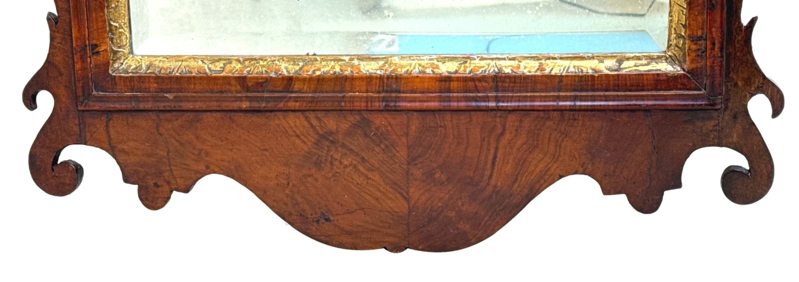 photo furniture George II Walnut & Gilt Wall Mirror (England, Circa 1730)