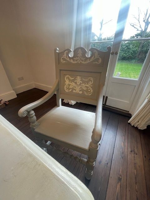 Chalk Painted Rustic French Style Dining Table & 6 Chairs photo buy