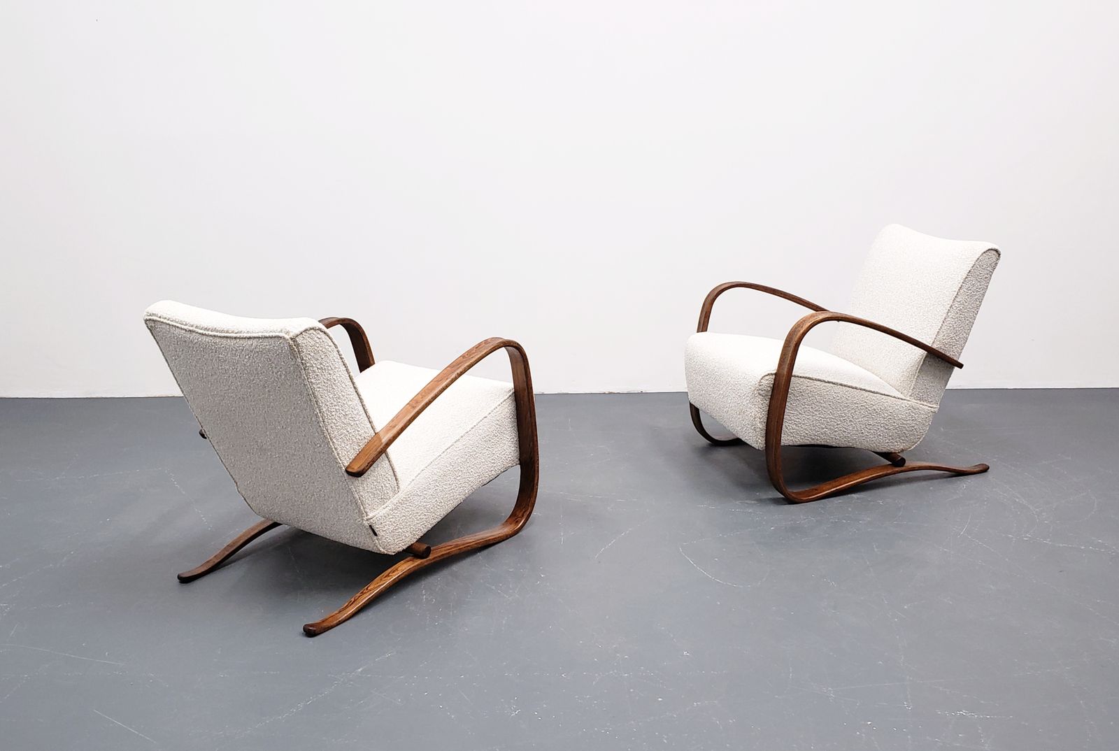 One Left   Jindrich Halabala H 269 Armchair In Premium Boucle, Thonet, 1930 photo Furniture