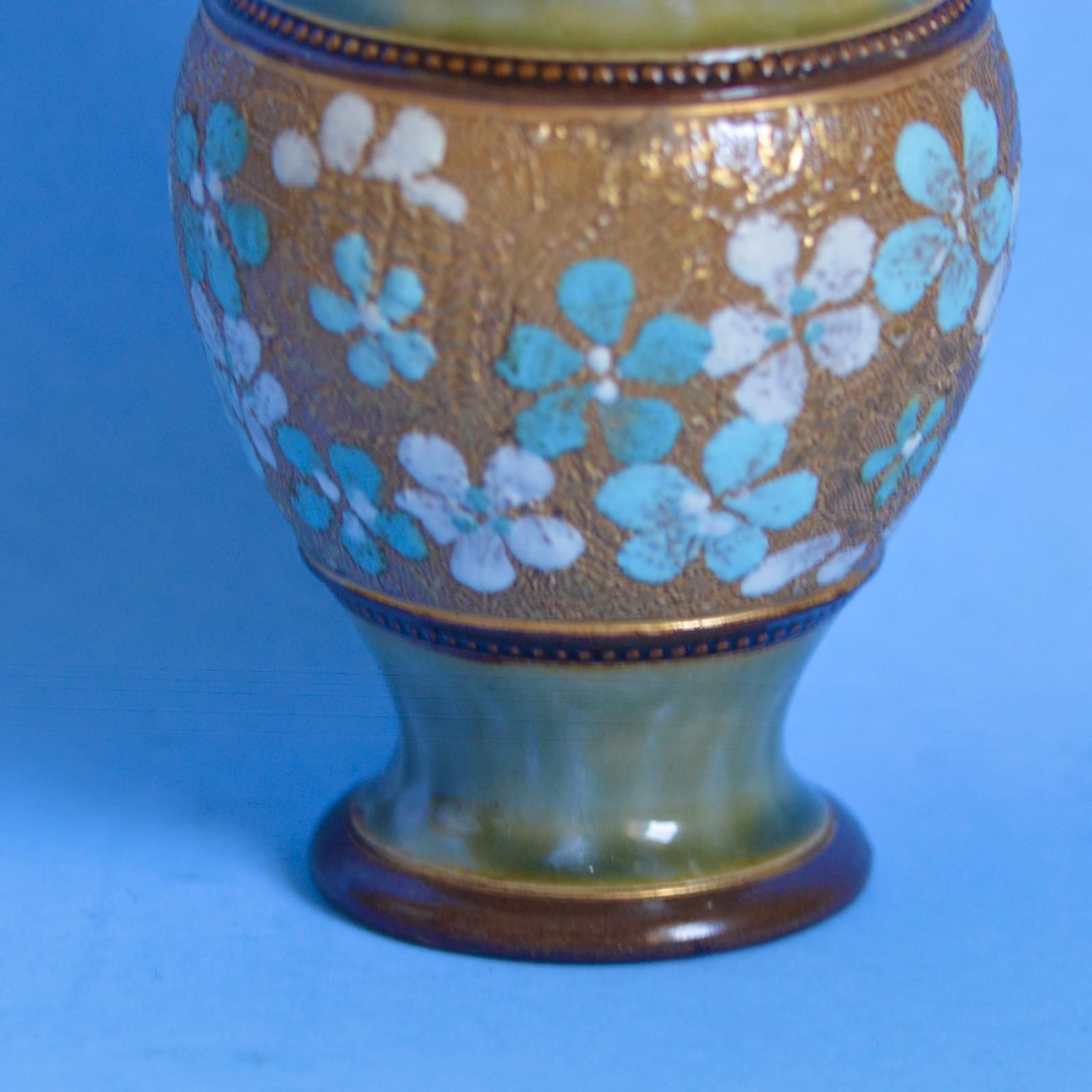 photo vintage Attractive Pair Of Doulton Lambeth Vases (1885 1902 Slater)