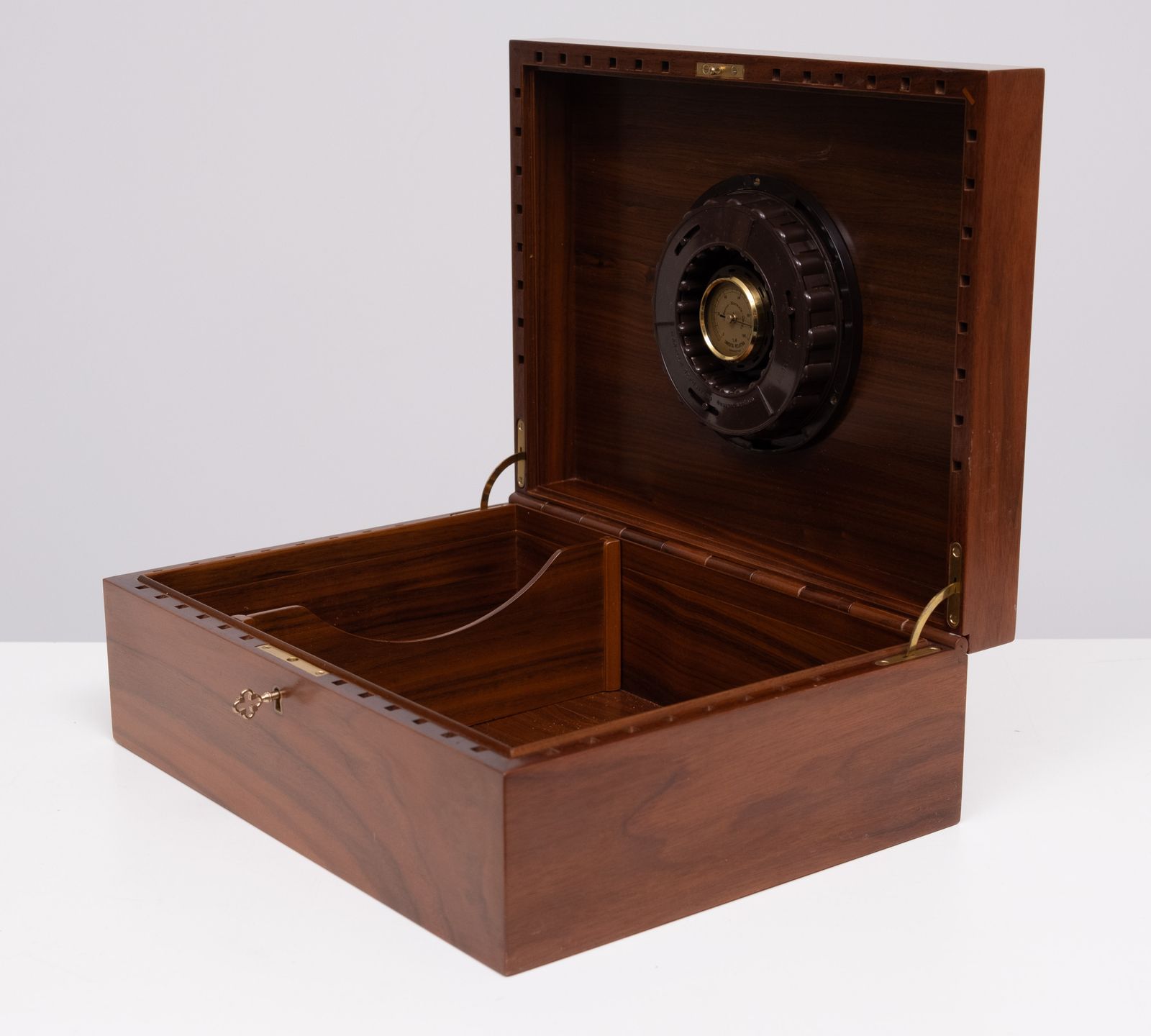 Caldelli For Big Ben Cedar Wood Humidor 1970s Italy photo vinterior