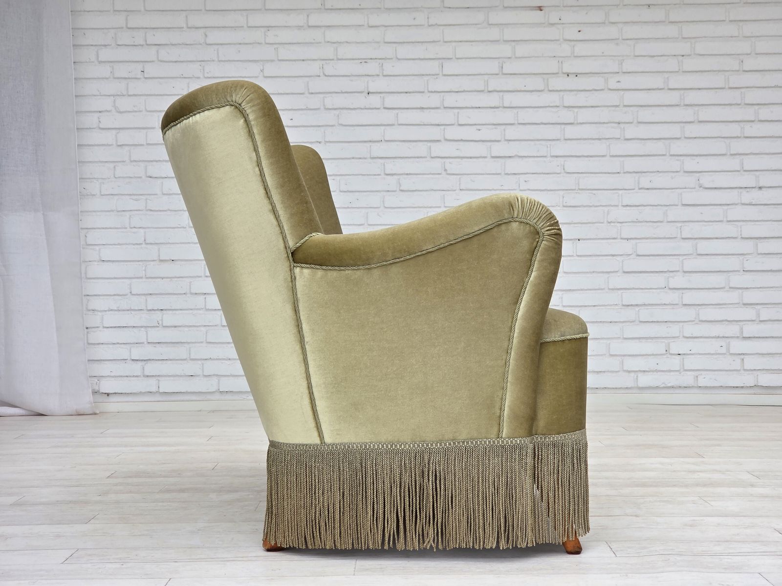 Ca. Jaren 1960, Deense 2 Zitsbank, Groen Meubelvelours, Beukenhouten Poten. photo buy
