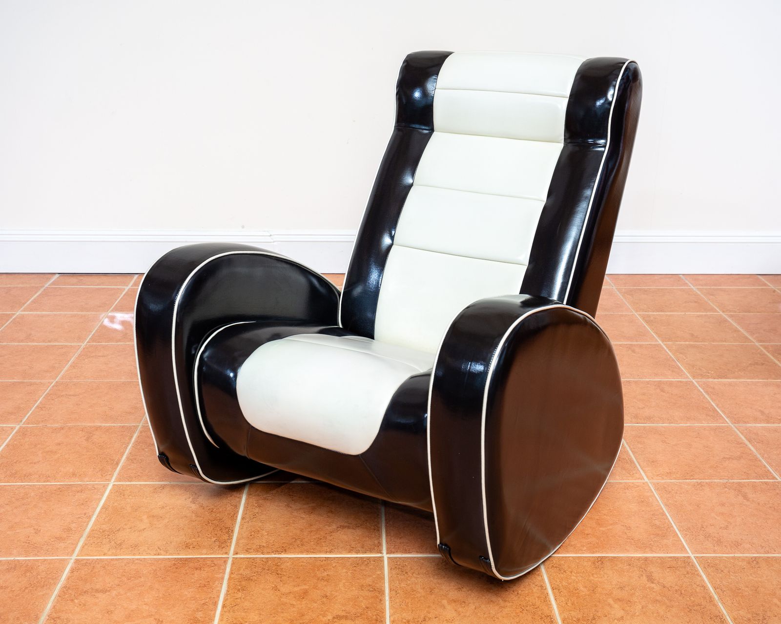 1950s Americana Style Rocking Chair Mcm Art Deco Loung.E Chair Black White Two Tone Leatherette Armchai.R Monochrome Vintag.E Retr.O Chair