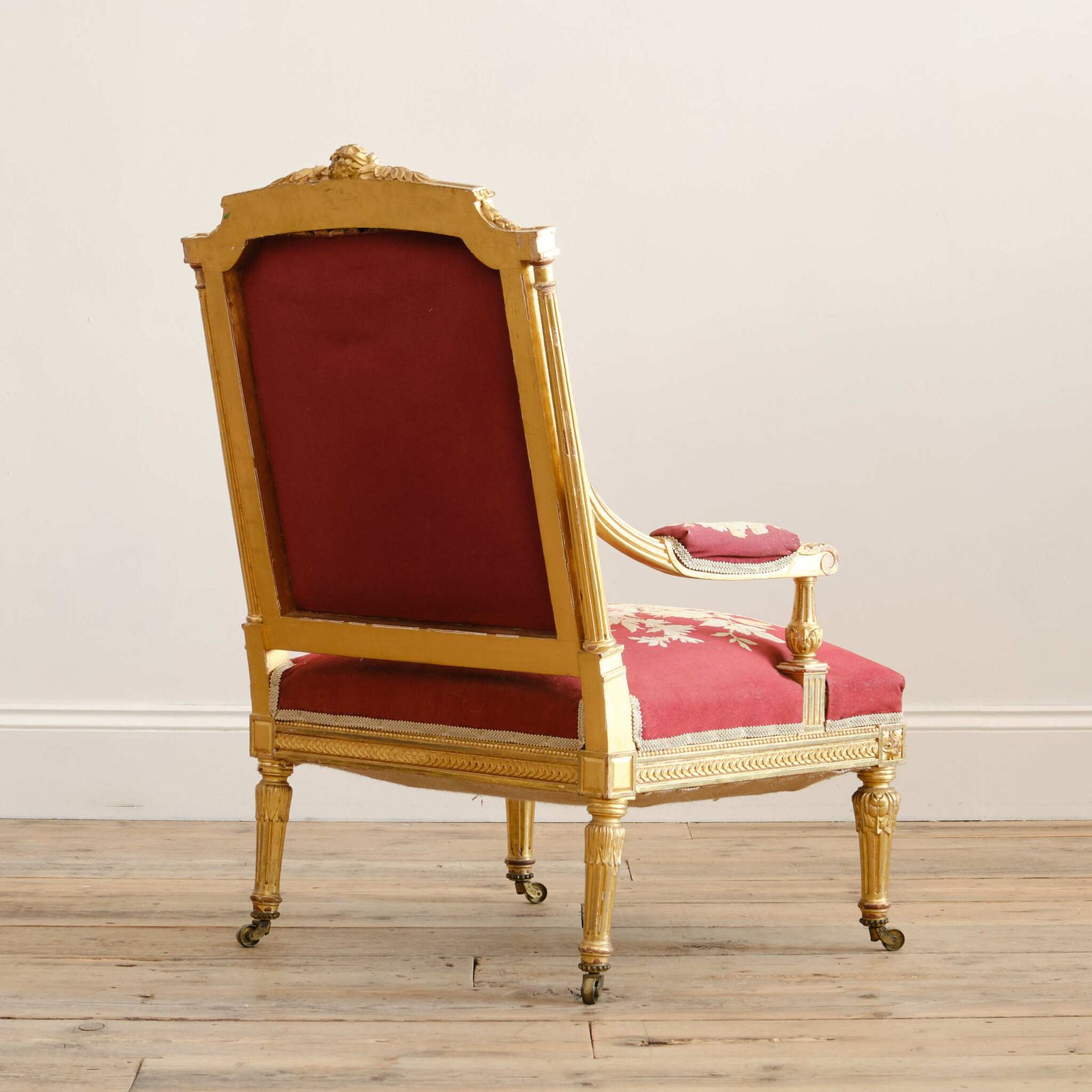 19th Century Carved Giltwood Armchair Att' Holland & Sons photo Furniture