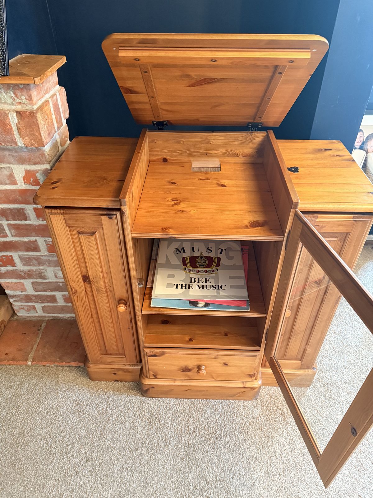 Vintage Ducal Victoria Pine Hi Fi Cabinet With Matching Side Units – 1998 And A Tv Stand photo for sale