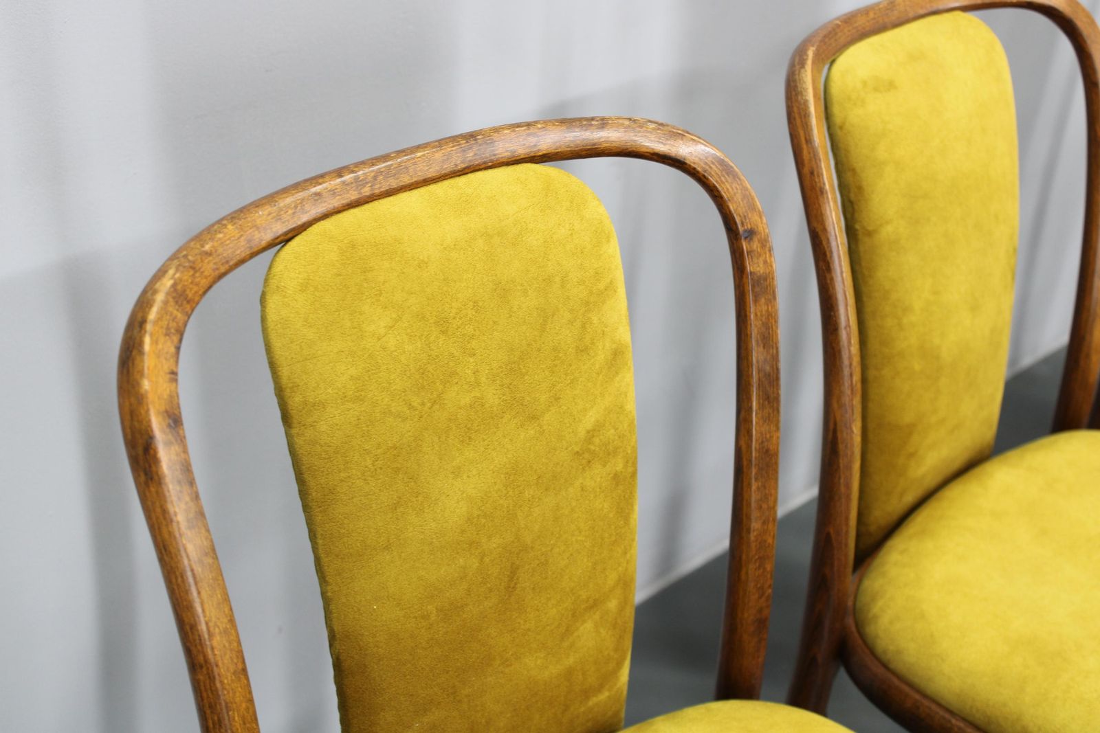 1970s Set Of Four Restored Beech Bentwood Dining Chairs By Ton, Czechoslovakia photo vinterior