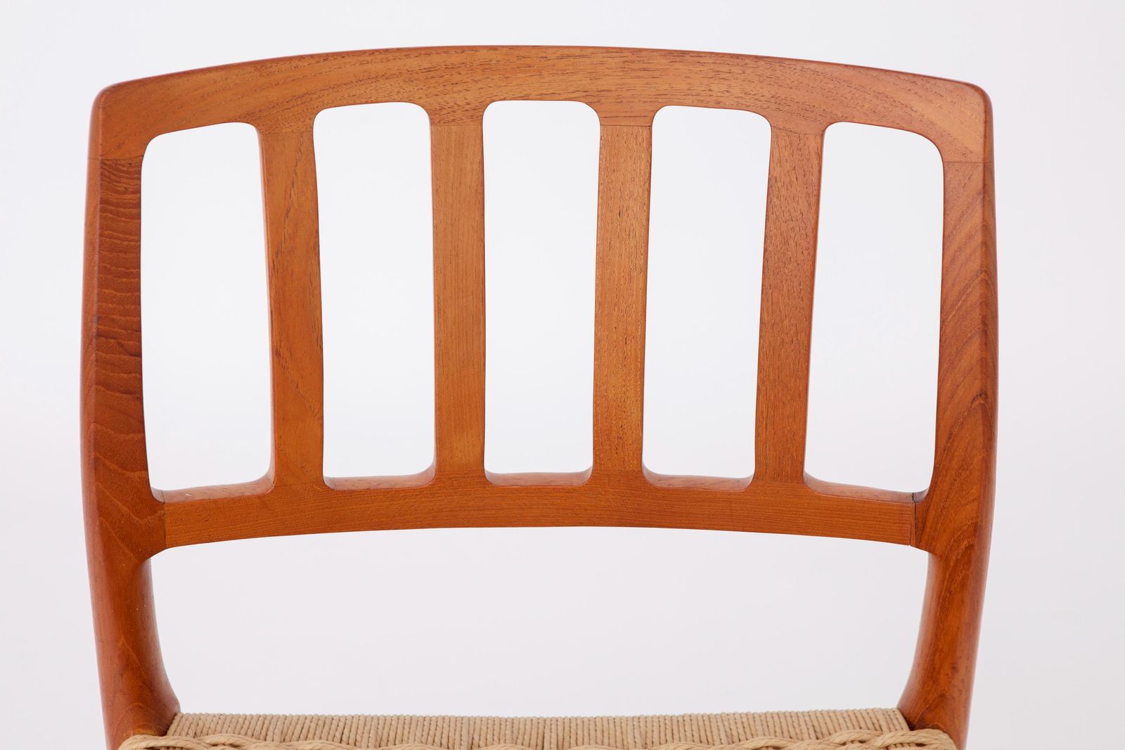 photo furniture Set Of 4 Niels Otto Møller Model 83 Chairs – Danish Teak Dining Chairs, 1974 | Mid Century Modern Design