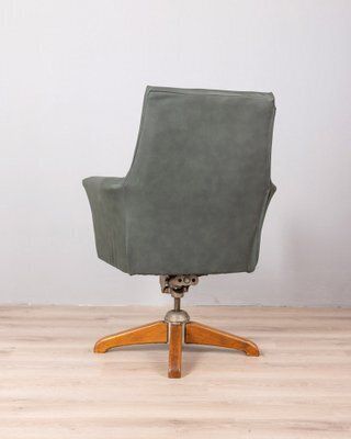 Vintage Swivel Armchair In Leather By Anonima Castelli For Castelli, Italian Design, 1950s photo furniture